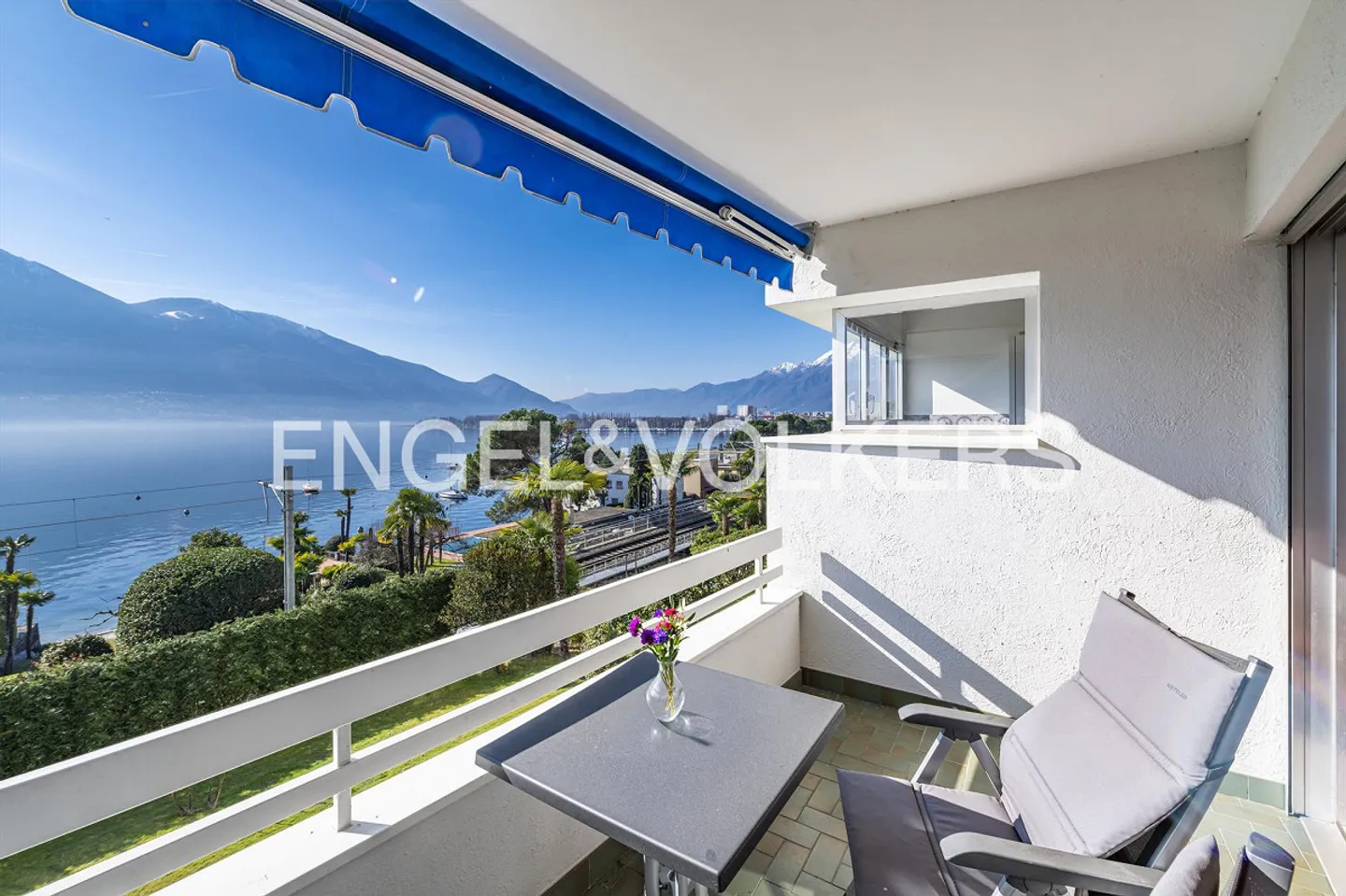 Résidence au bord du lac avec plage privée (14) - Photo 1 sur 10