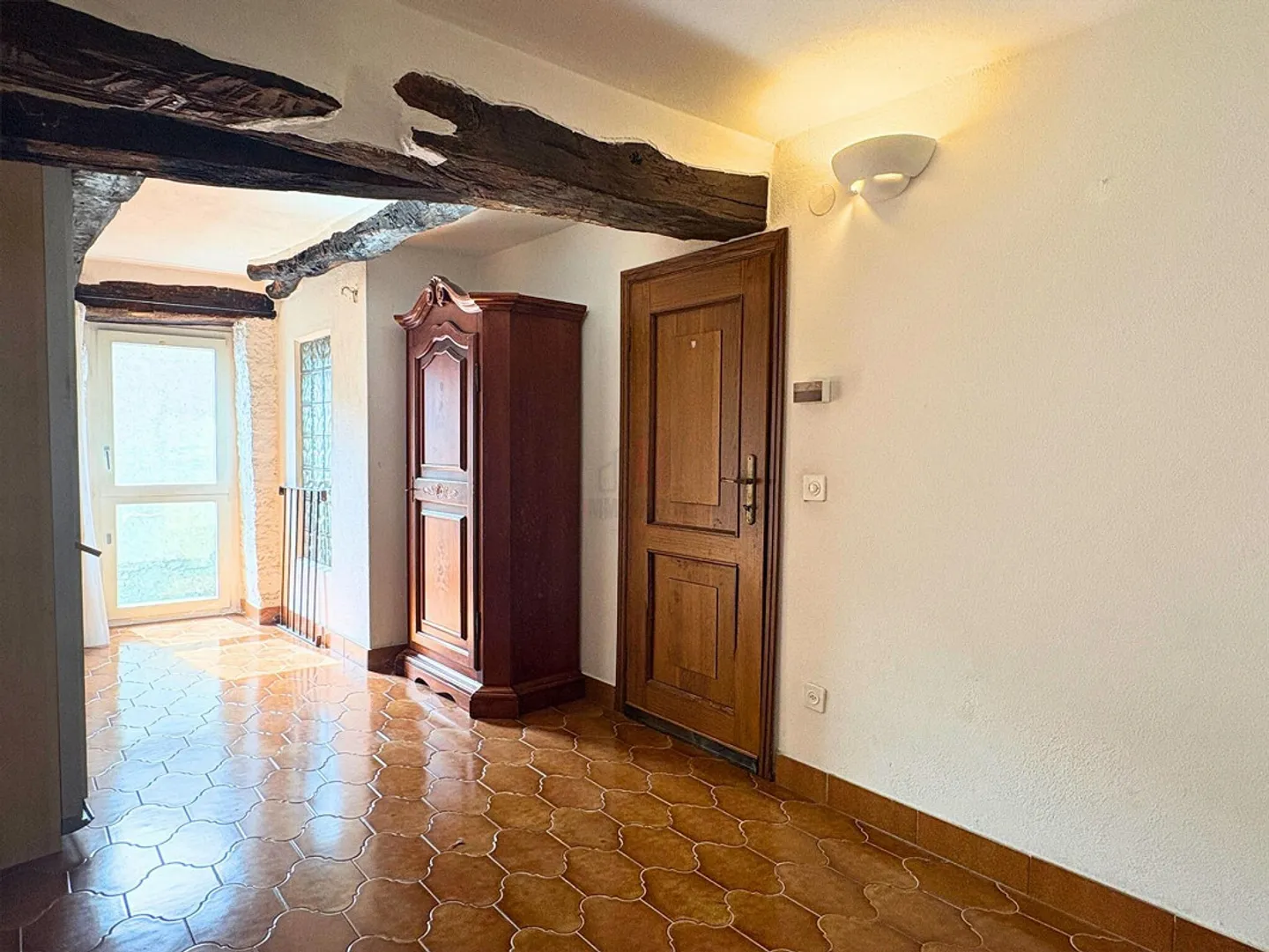 LIVING IMMERSED IN NATURE - Photo 6 of 10