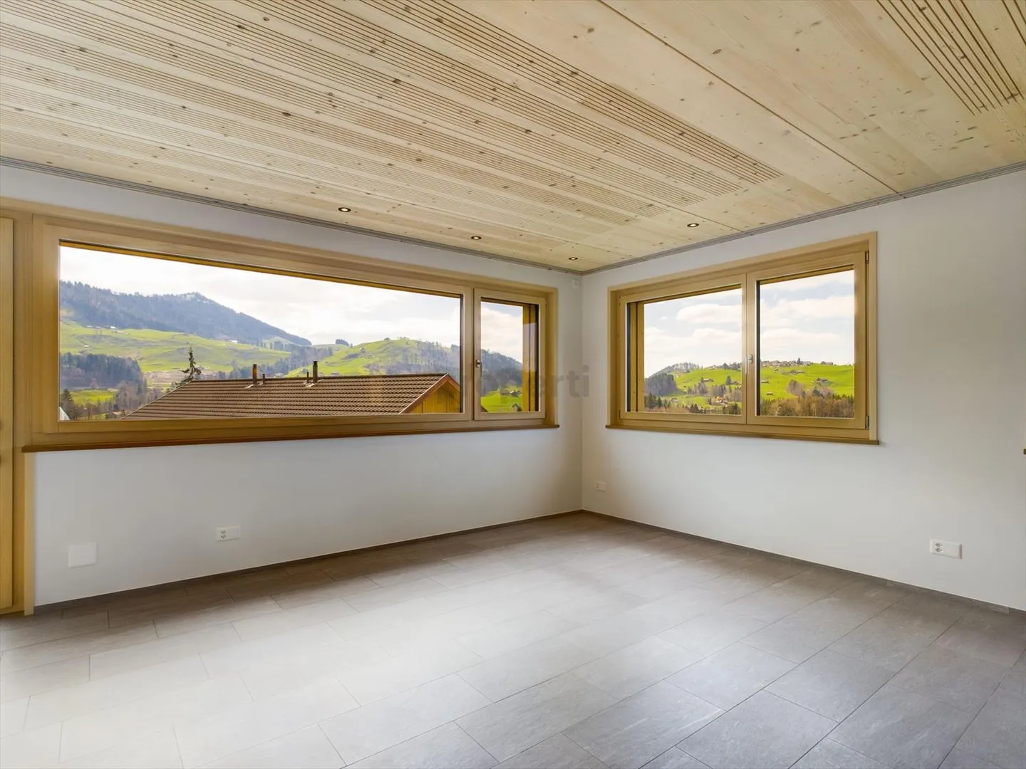 Apartment for rent - Photo 7 of 11