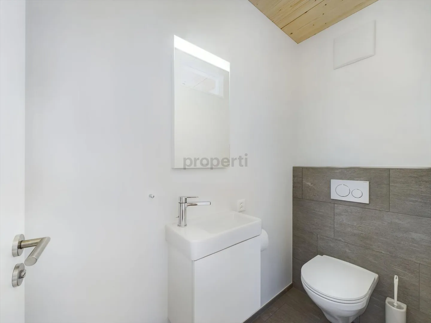 Apartment for rent - Photo 9 of 11