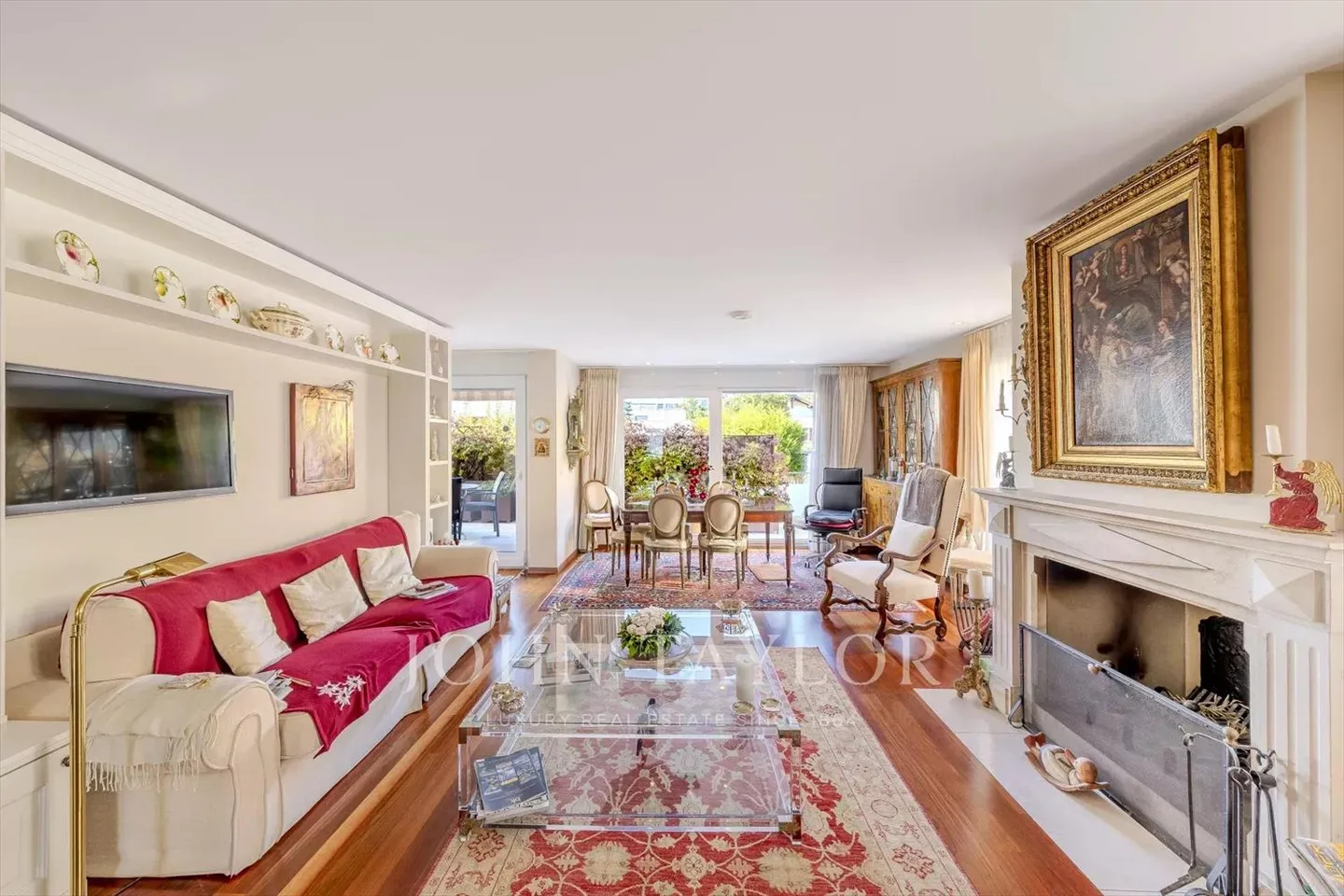 Duplex Appartement d'Exception dans l'Attique - Photo 2 sur 11