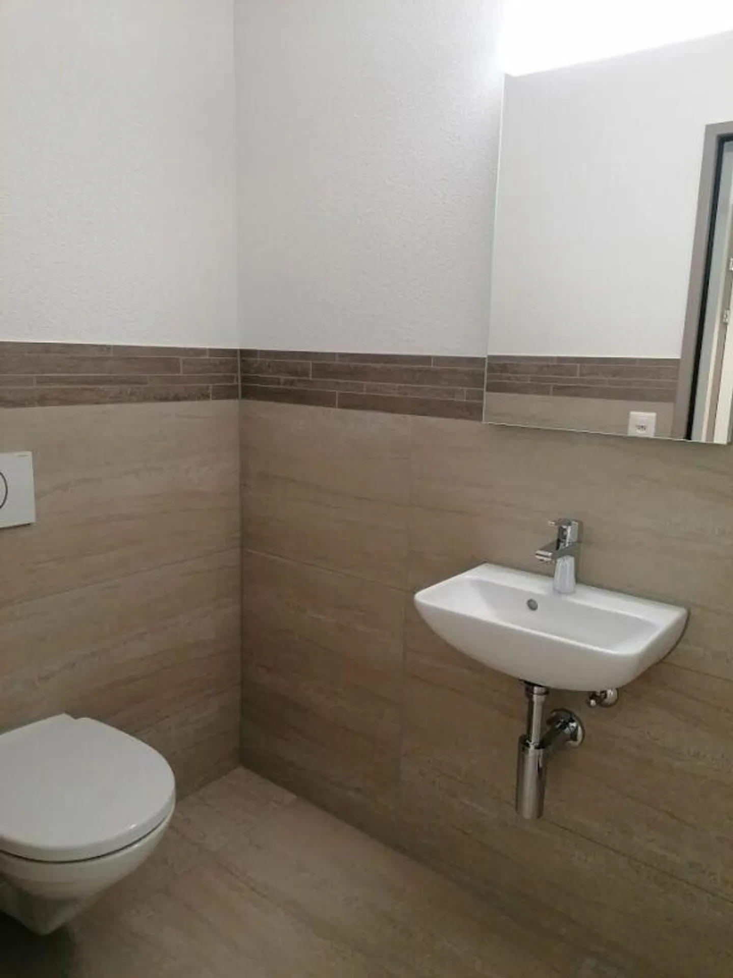 Modernes 3.5-Zimmer-Apartment - Foto 7 von 8