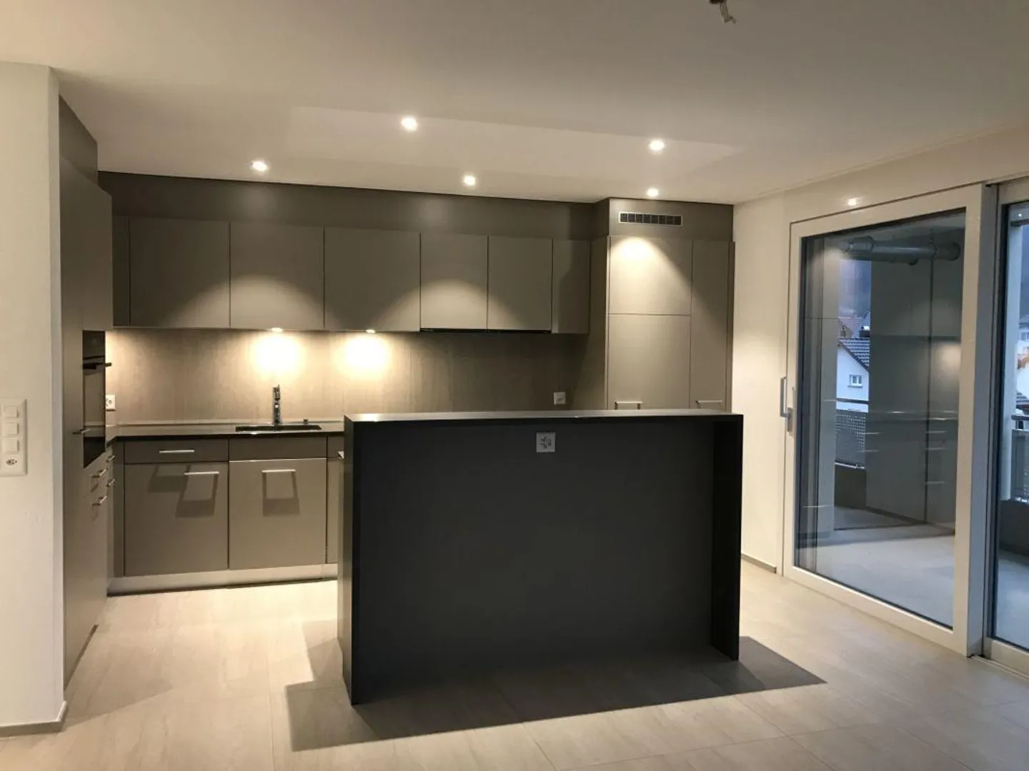 Modernes 3.5-Zimmer-Apartment - Foto 4 von 8