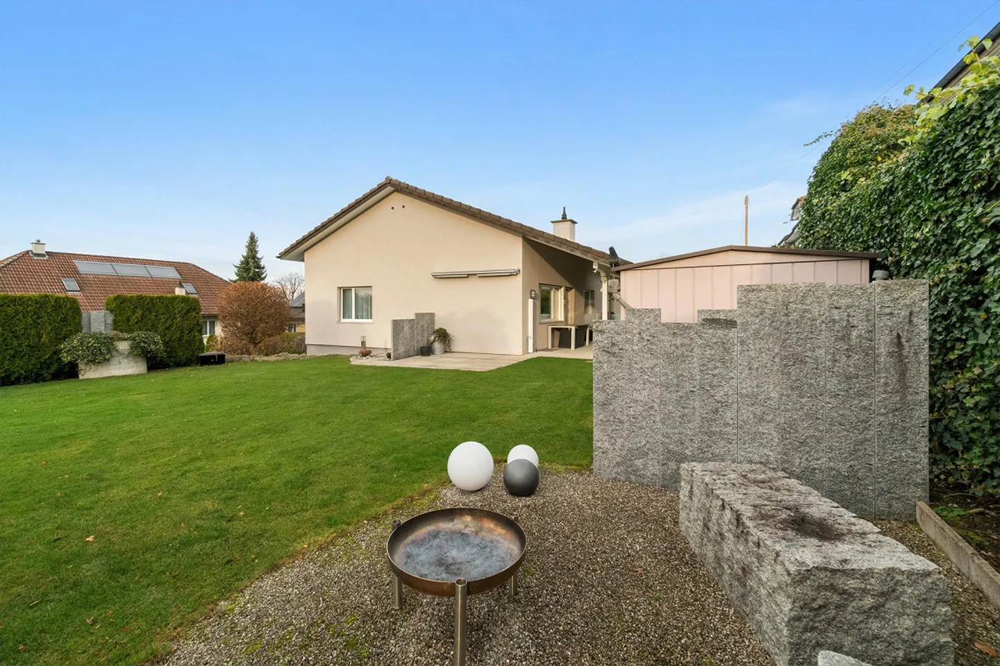 Maison individuelle indépendante avec un espace extérieur généreux - Photo 2 sur 15