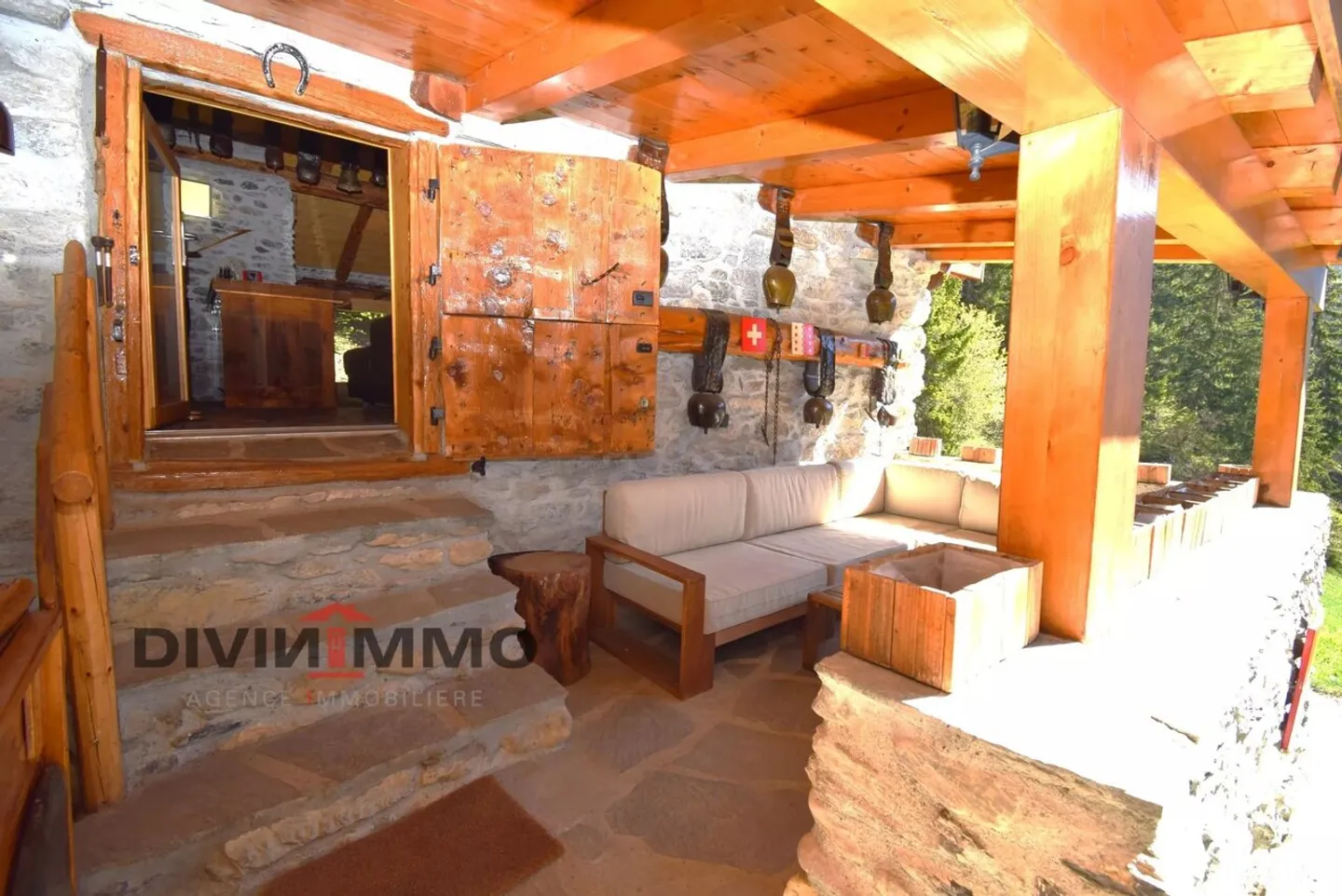 Chalet atypique à Mayens de My de Conthey - Photo 2 sur 13