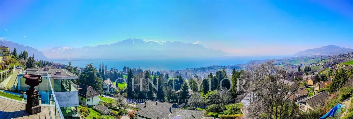 PENTHOUSE : Appartement contemporain de 2,5 pièces avec vue panoramique - Photo 5 sur 9