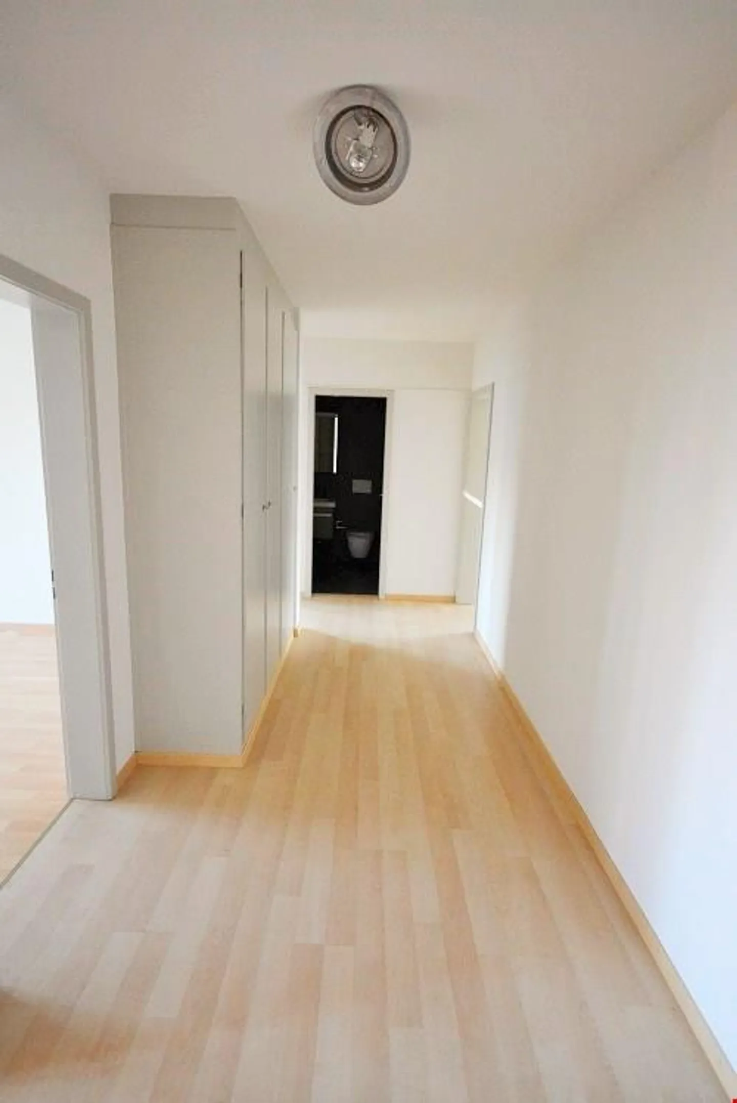 Living in a central location - Photo 5 of 6