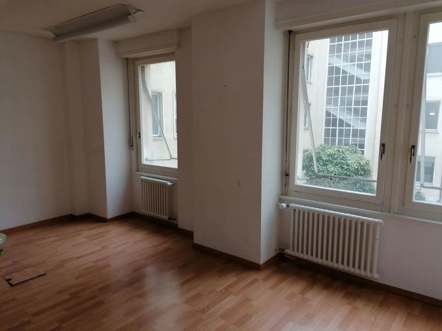 Büro Nahe Bahnhof Lausanne - Foto 5 von 6
