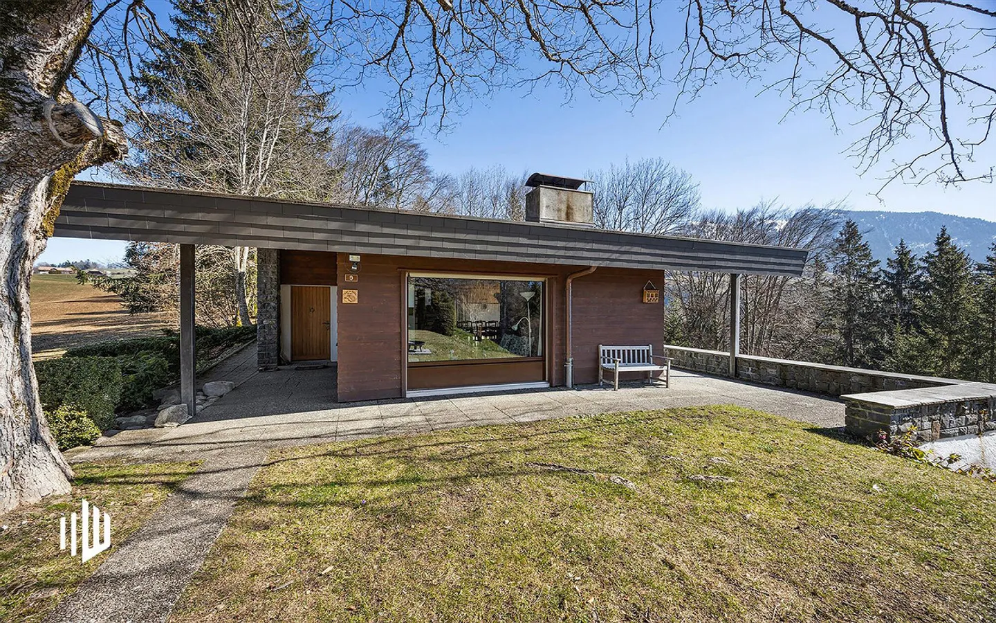 ImmoWyss - Chalet Architettonicamente Attraente sopra il Lago di Thun - Foto 2 di 10