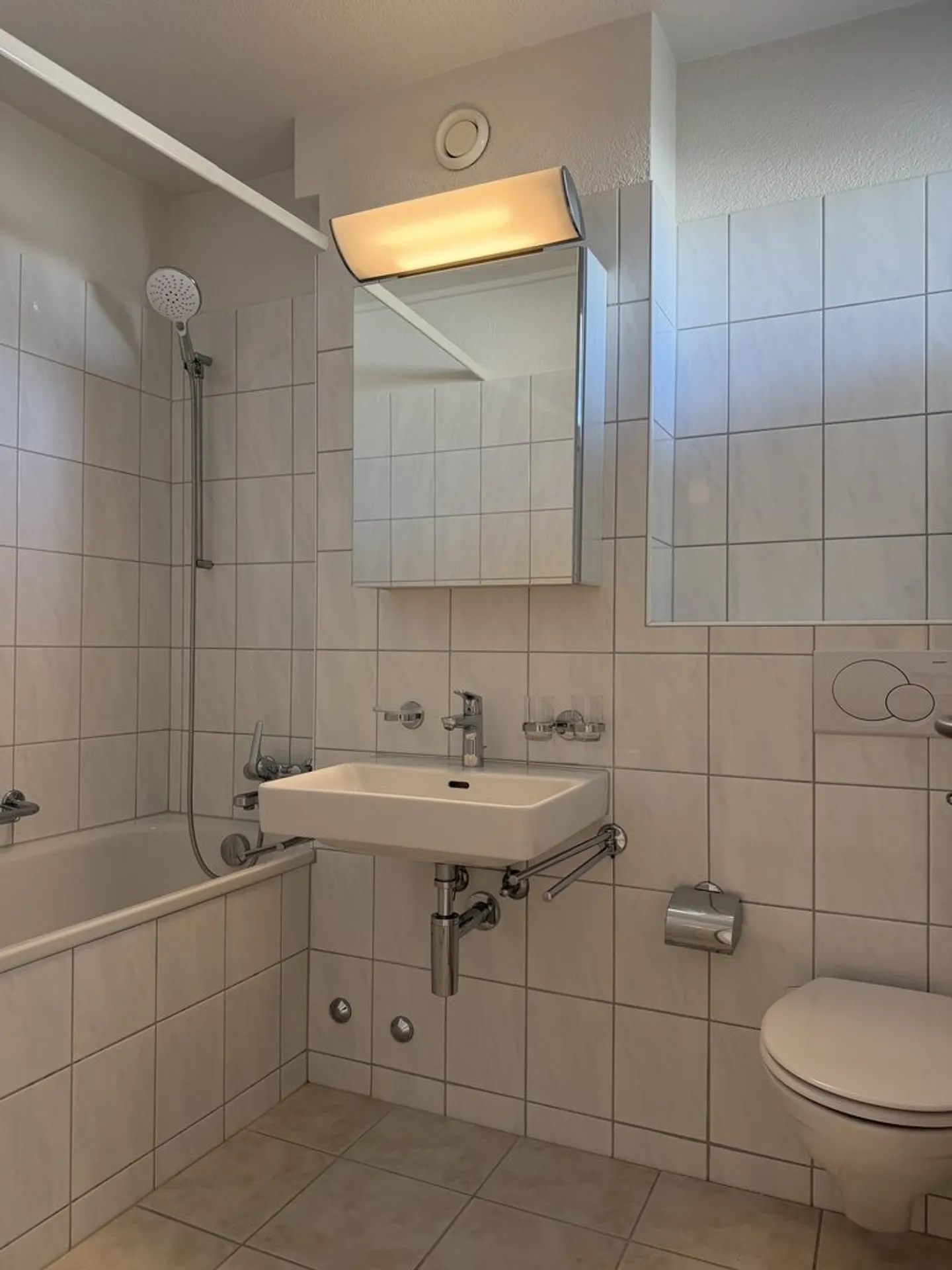 Appartement 4.5 pièces - Photo 4 sur 8