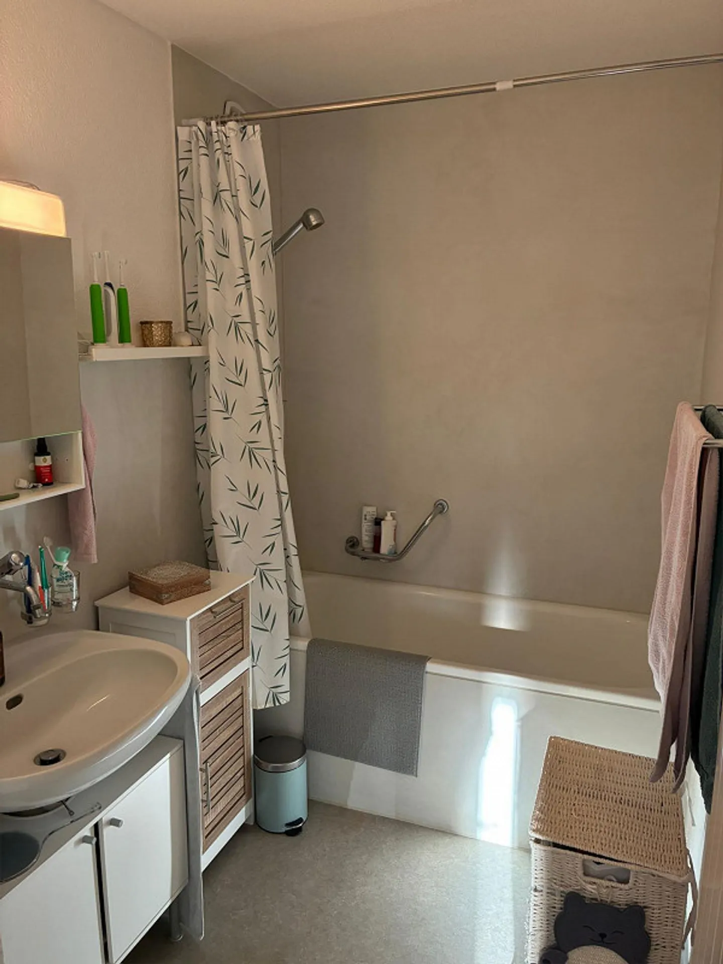 Appartement 4.5 pièces avec coin jardin à Lyssach - Vivre dans un bel emplacement - Photo 12 sur 17