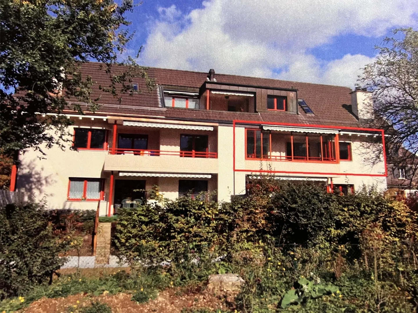 Appartamento affascinante 3.5 locali con balcone e garage a Reinach BL - Foto 1 di 8