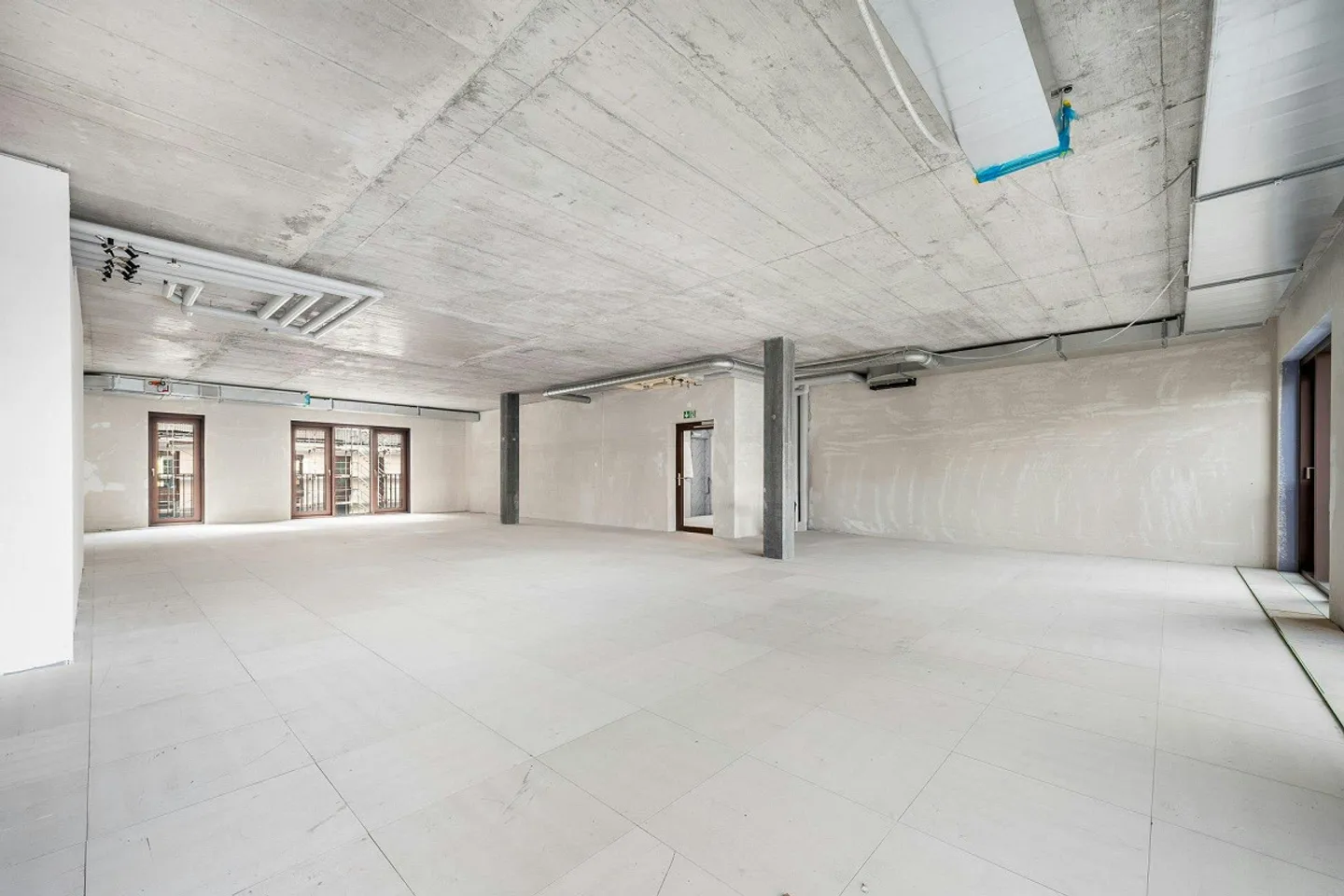 Spazio per la tua attività - direttamente alla stazione di Regensdorf - Foto 6 di 8