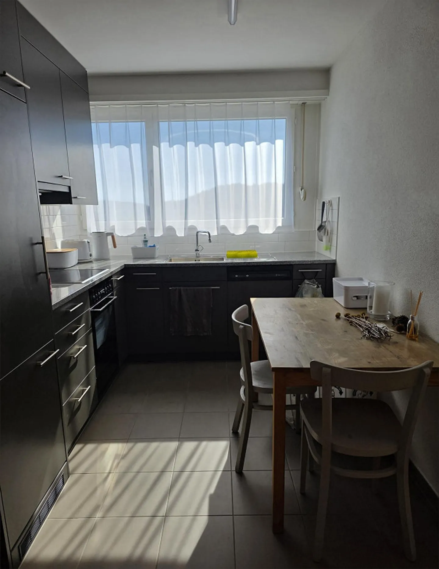 Charming 2.5-room apartment - Photo 4 of 7