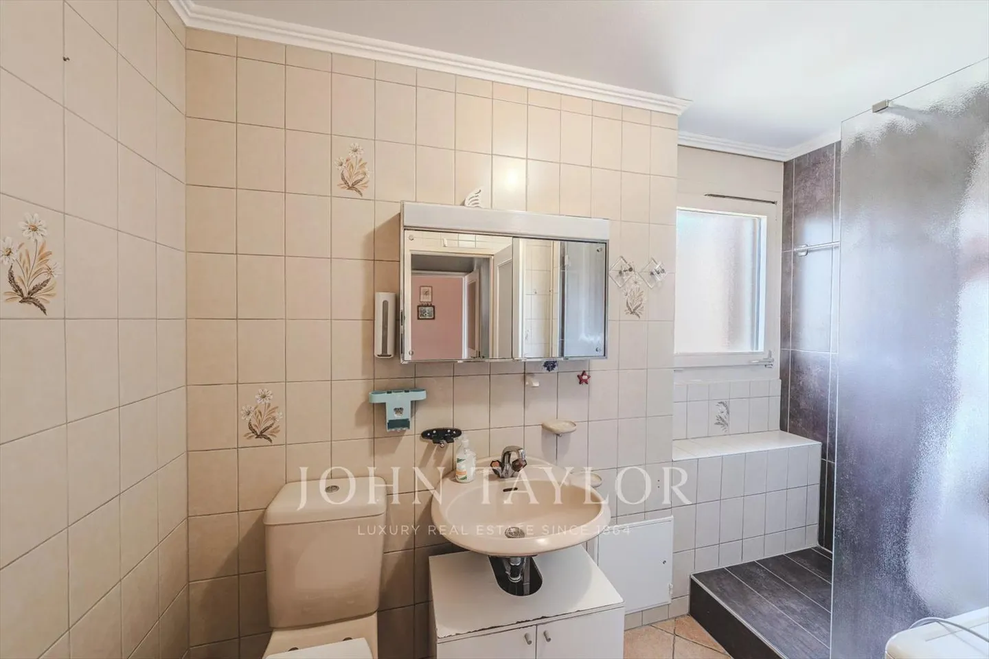 EXCLUSIVITY! 4.5-room apartment just steps from the lake - Photo 6 of 11