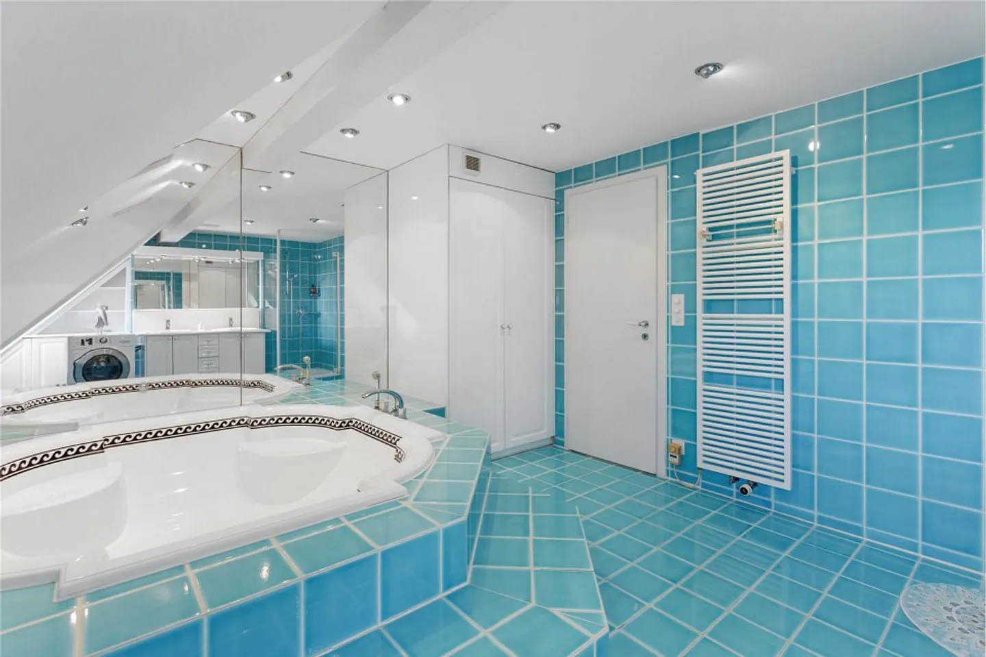 Vivere con stile e vista - Benvenuti nella vostra nuova casa! (Verificato dalla banca) - Foto 12 di 13