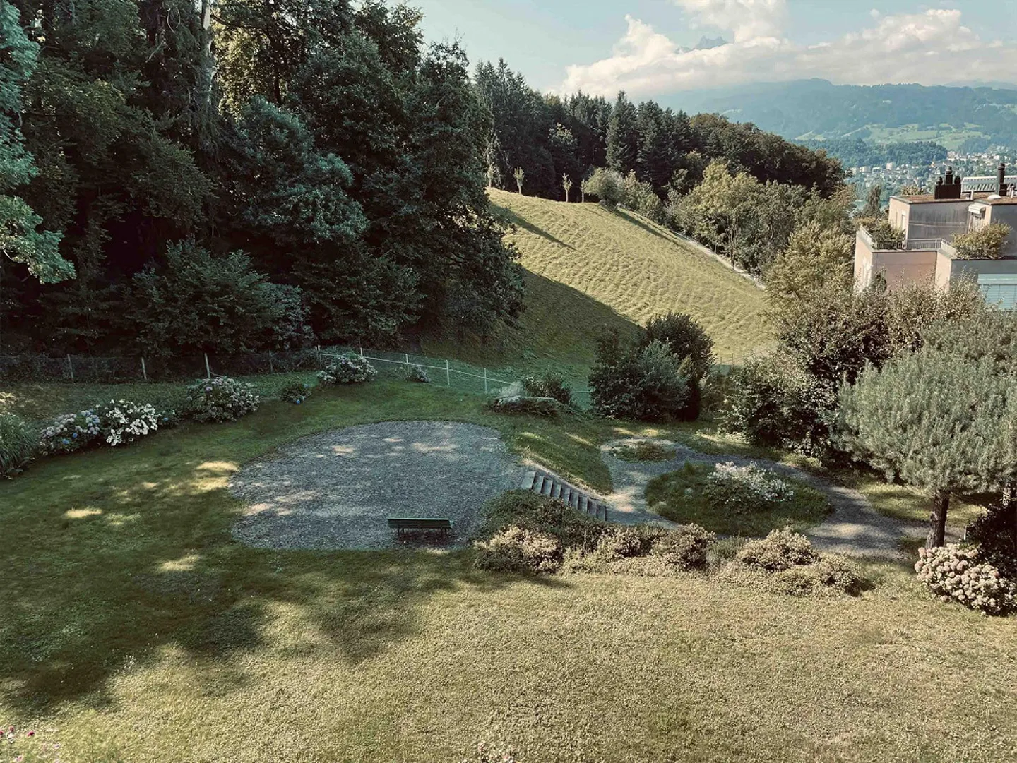Appartamento affascinante di 2,5 stanze con vista sul lago e sulle montagne - Foto 8 di 11