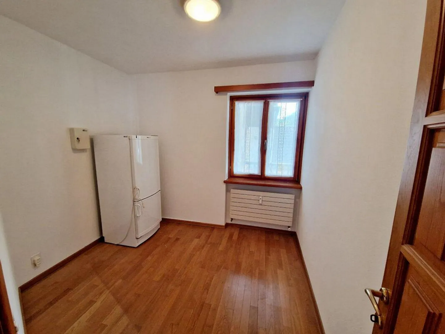 Romantic apartment in the village center, with elevator and garden - Photo 4 of 10