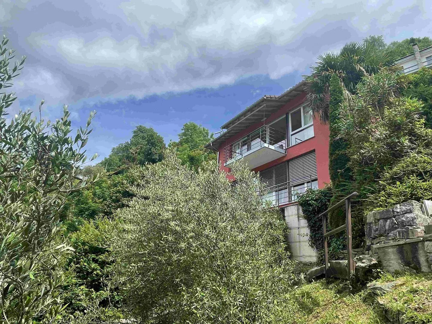 SPLENDID HOUSE 4.5 WITH WONDERFUL PANORAMIC VIEW - Photo 2 of 13