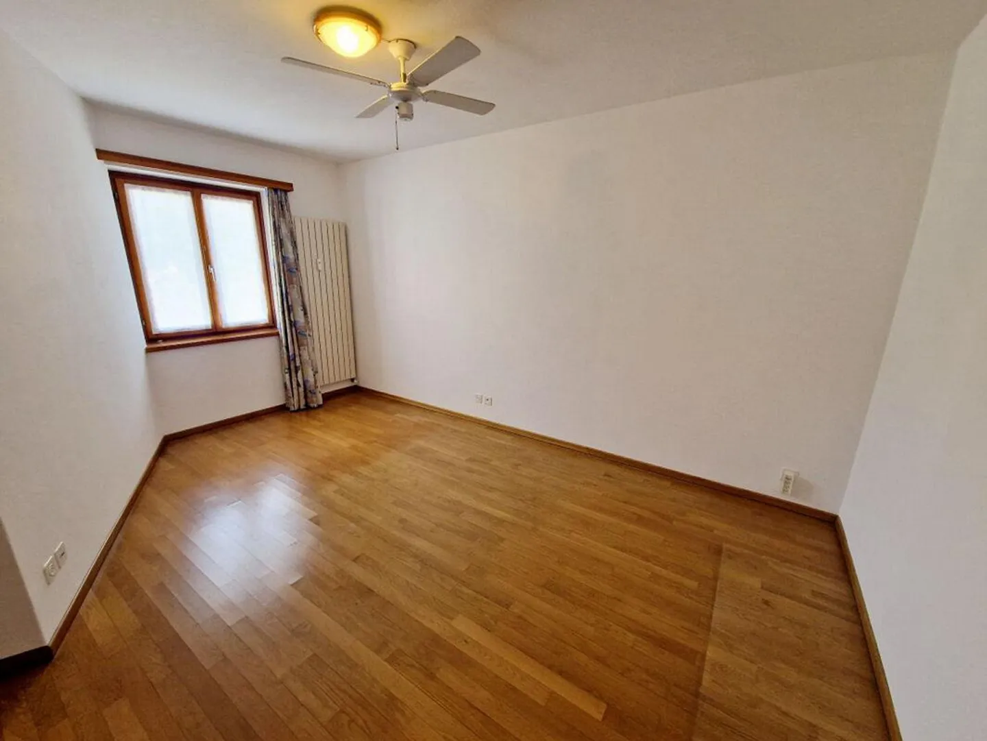 Romantic apartment in the village center, with elevator and garden - Photo 5 of 10