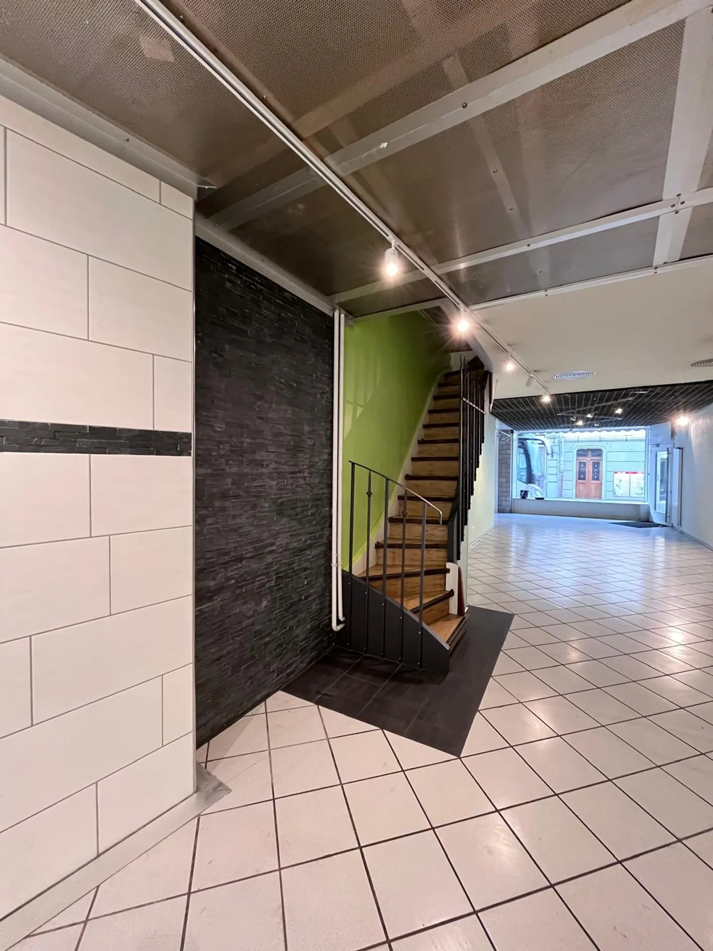 Espace commercial dans la vieille ville de Thun - Photo 5 sur 9