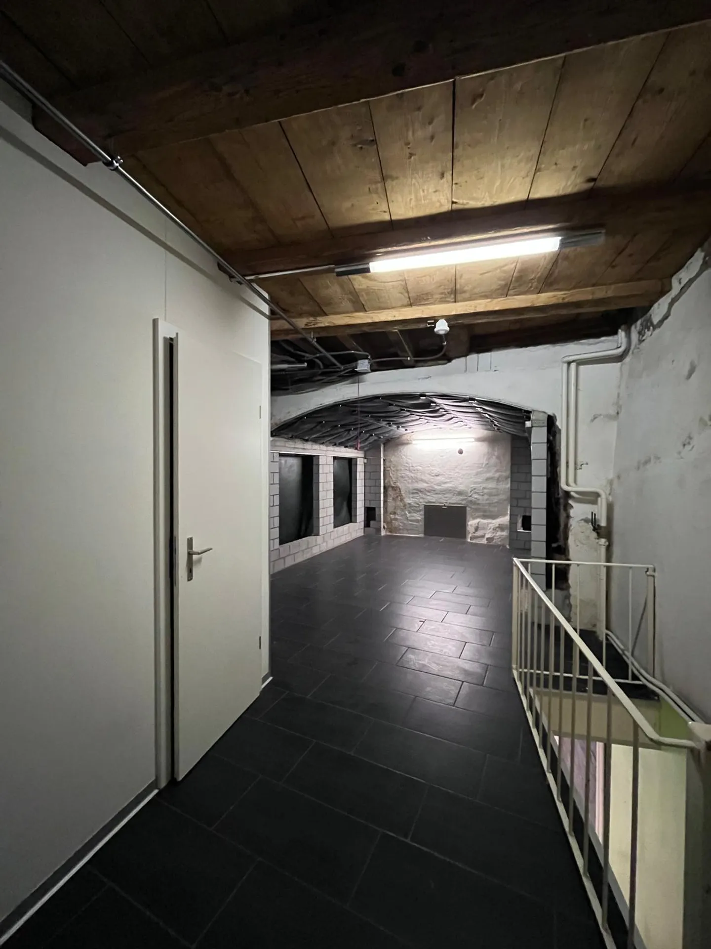 Espace commercial dans la vieille ville de Thun - Photo 6 sur 9