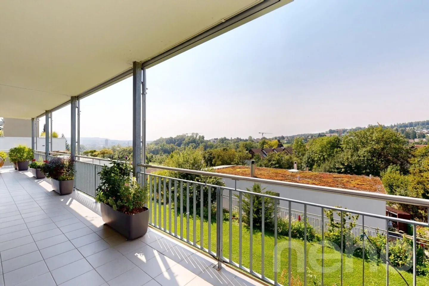 Appartamento in Terrazza Luminoso con Vista Panoramica & Comfort - Foto 10 di 12