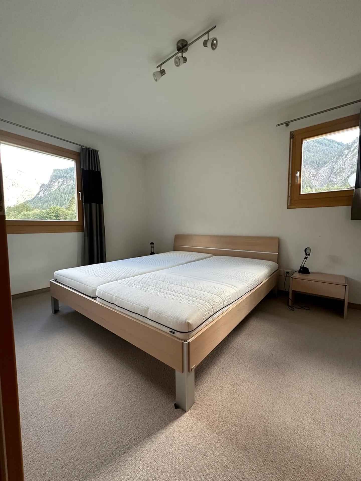 Moderno appartamento con 2 camere da letto con vista sul campo da golf di Alvaneu Bad - Foto 2 di 13
