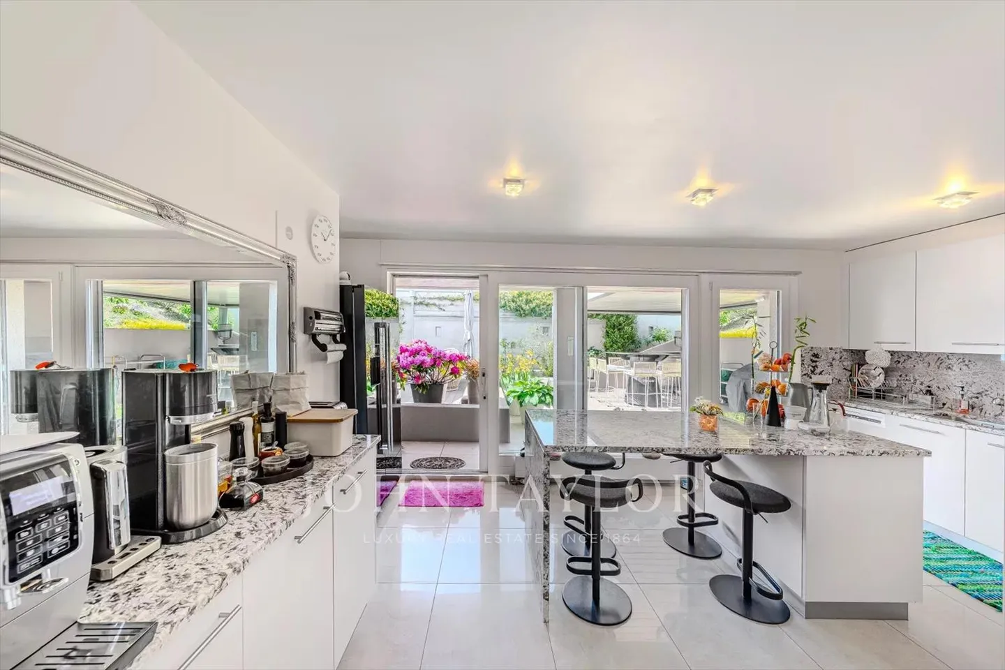 Propriété d'exception à Founex ? Vue lac et Alpes - Photo 4 sur 13