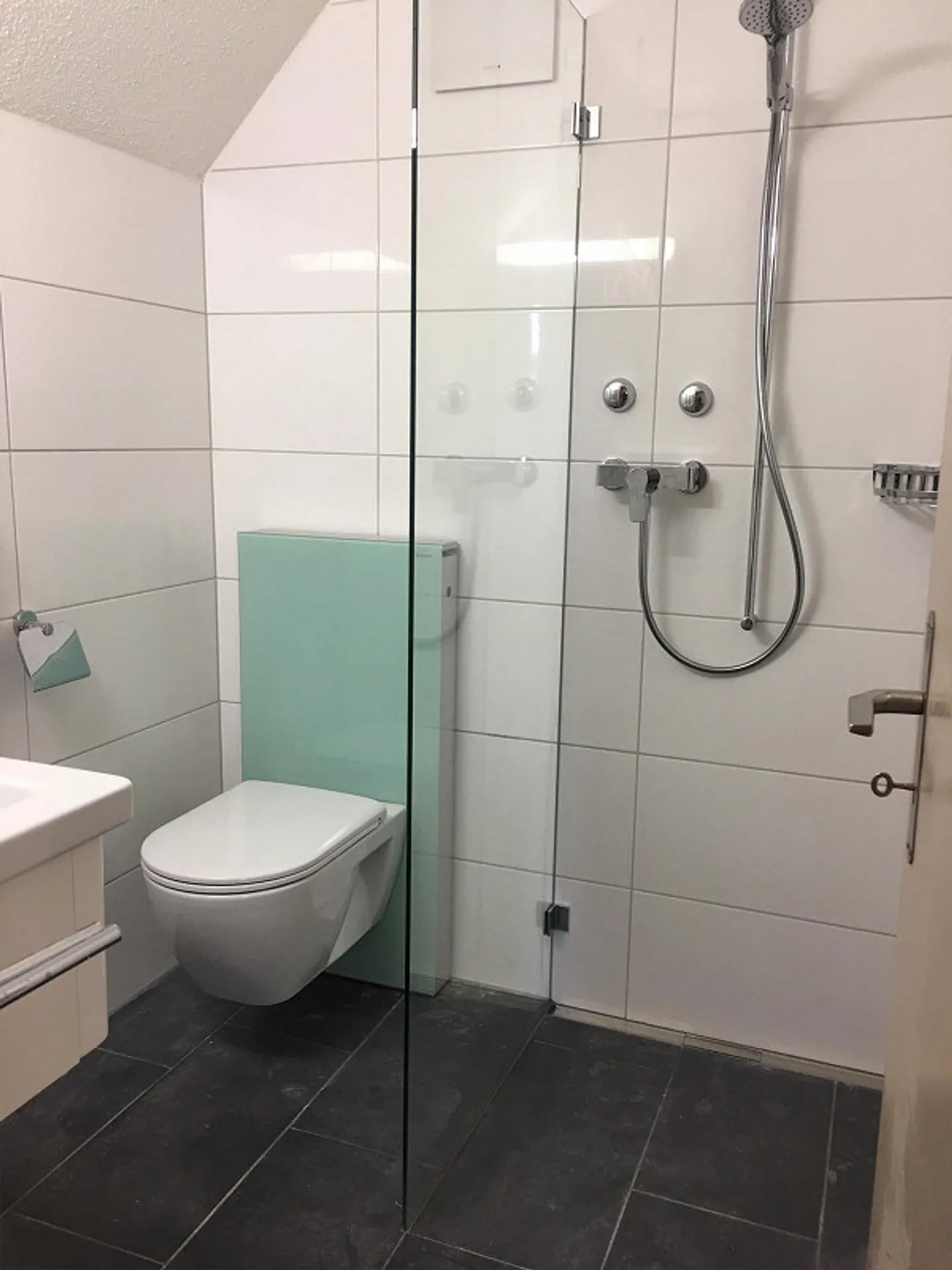 Wow! Moderno appartamento 5-Z-Maisonette nel centro di Frauenfeld - Foto 2 di 4
