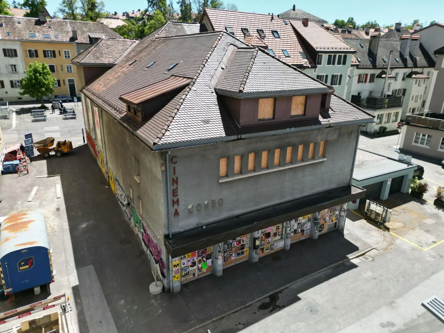 Iconic Building in La Chaux-de-Fonds - Photo 2 of 5