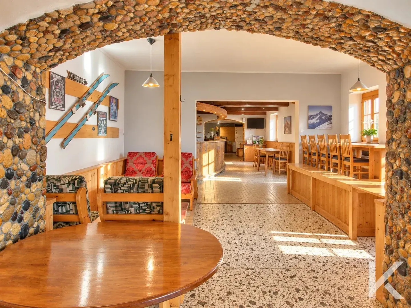 Hotel for sale - Photo 6 of 6