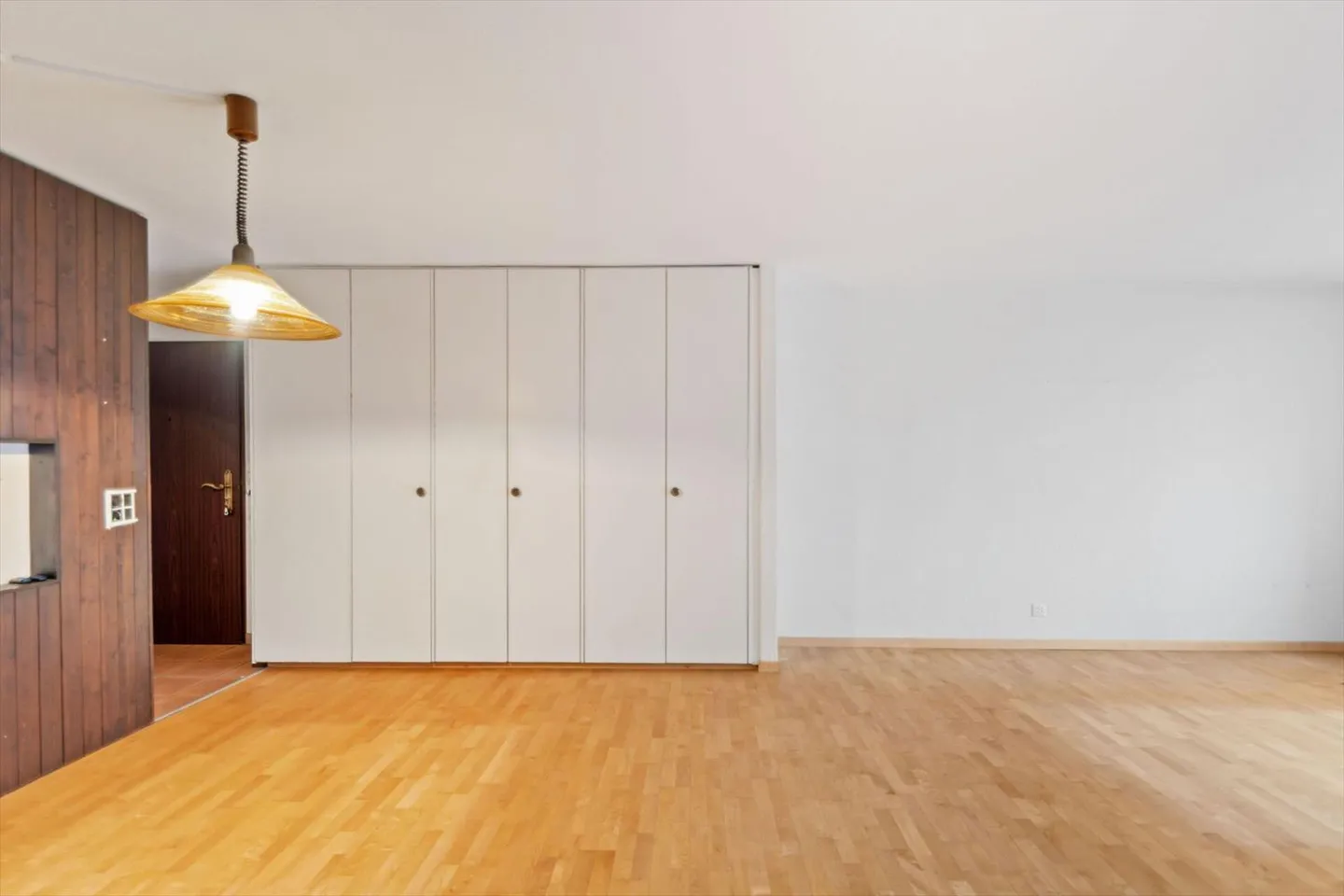 Grenchen, appartement de 3,5 pièces avec terrasse au rez-de-chaussée - Photo 2 sur 10