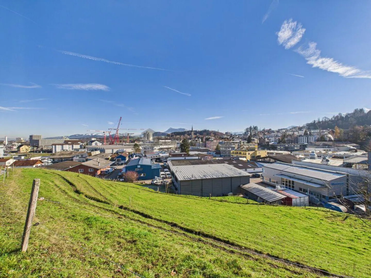 Terreno raro con ottimo edificio commerciale cerca un nuovo proprietario - Foto 12 di 12