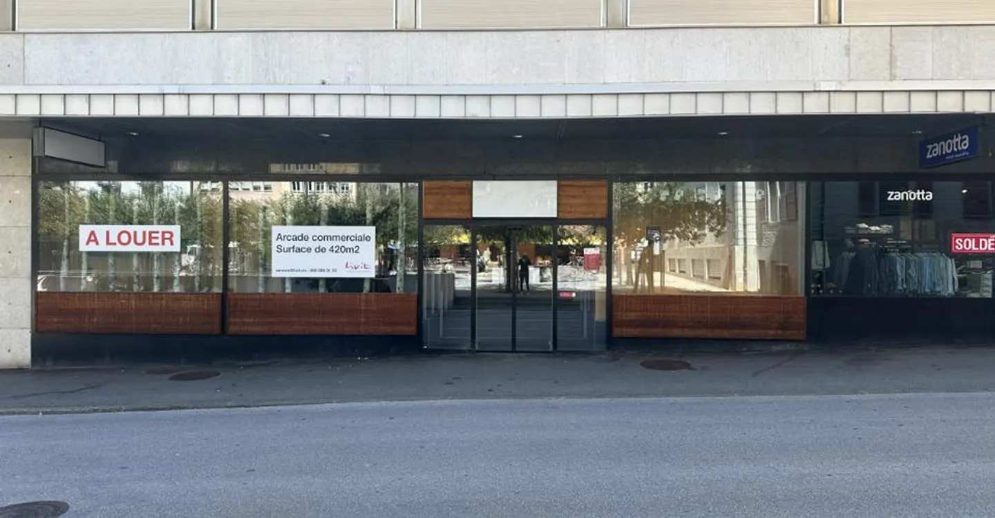 Spazio Commerciale a Sion - Foto 6 di 11