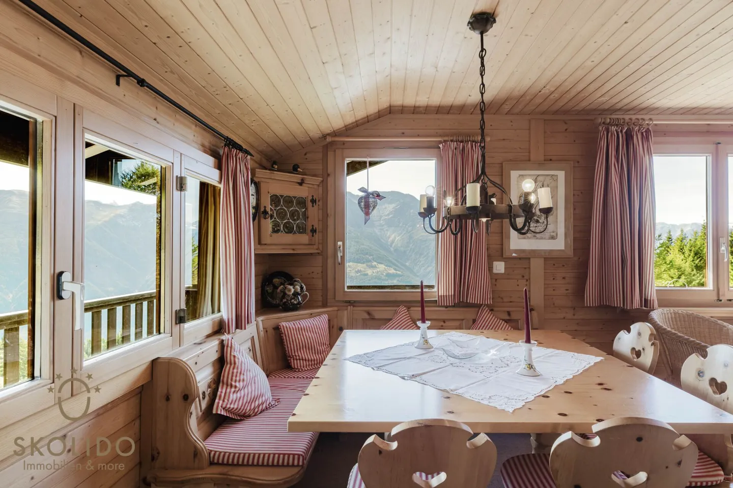 Chalet Gomserblick with separate studio apartment and panoramic view - Photo 10 of 56