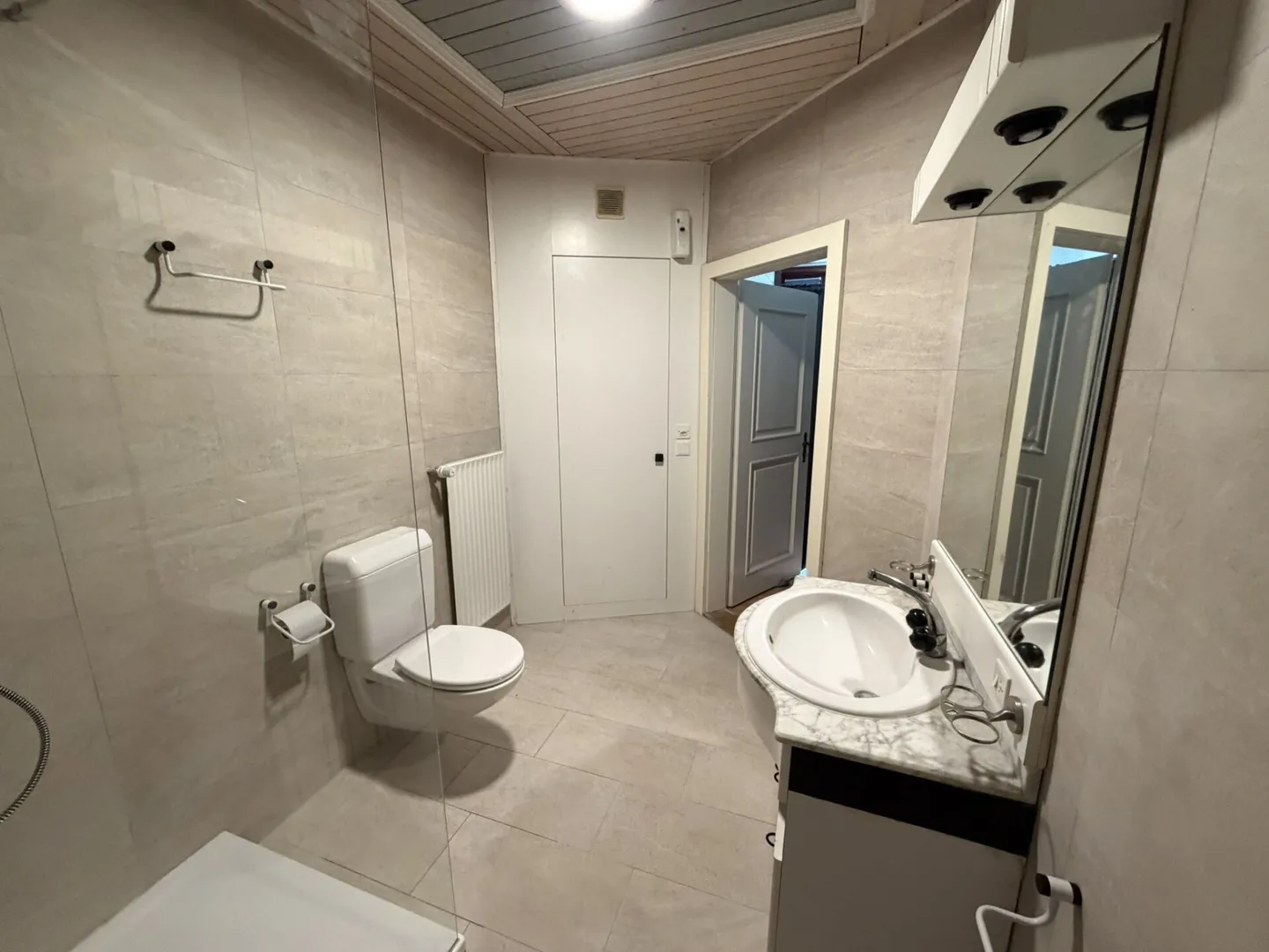Große Wohnung mit Garten - Foto 9 von 17