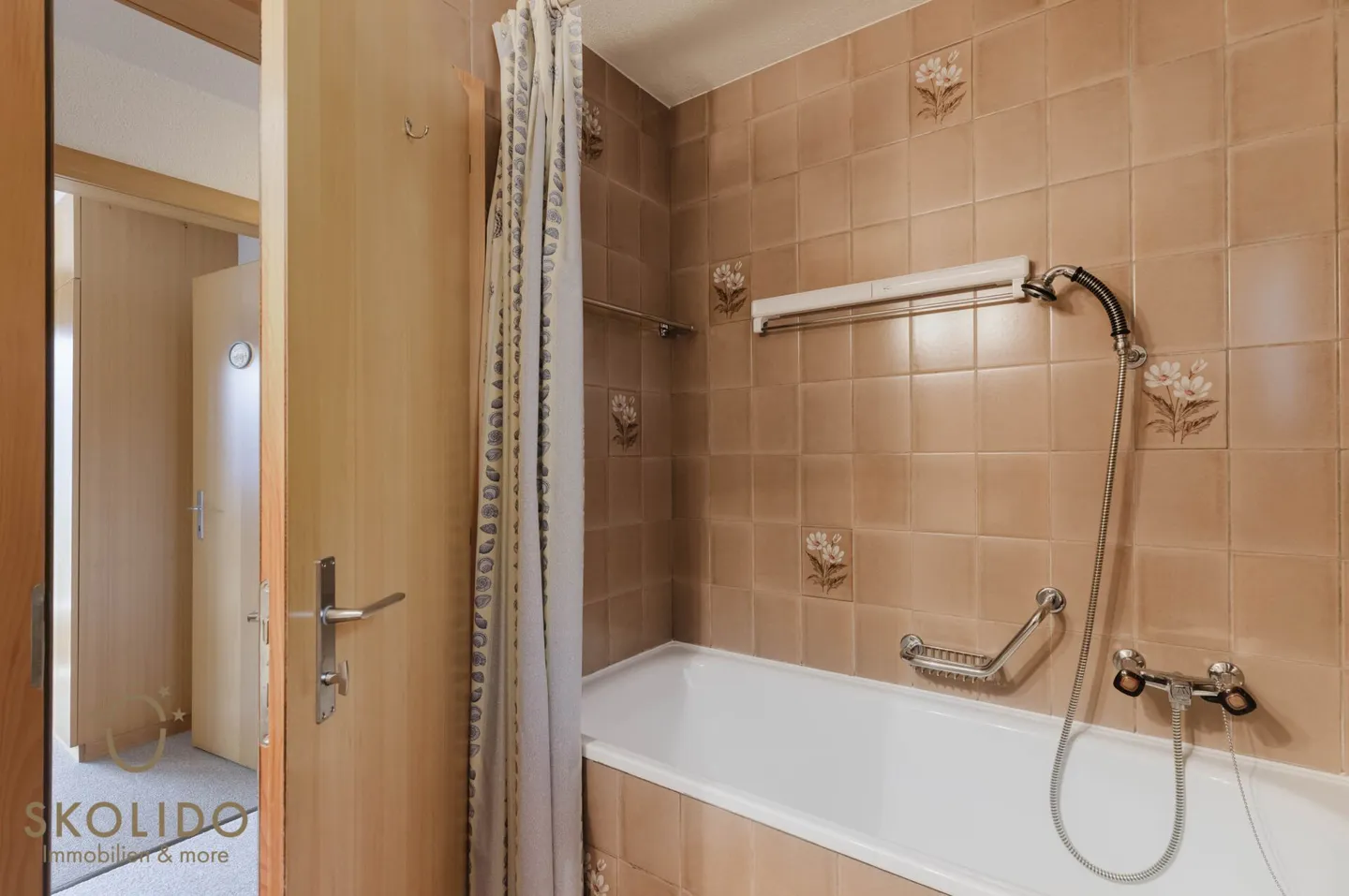 Chalet Gomserblick with separate studio apartment and panoramic view - Photo 28 of 56