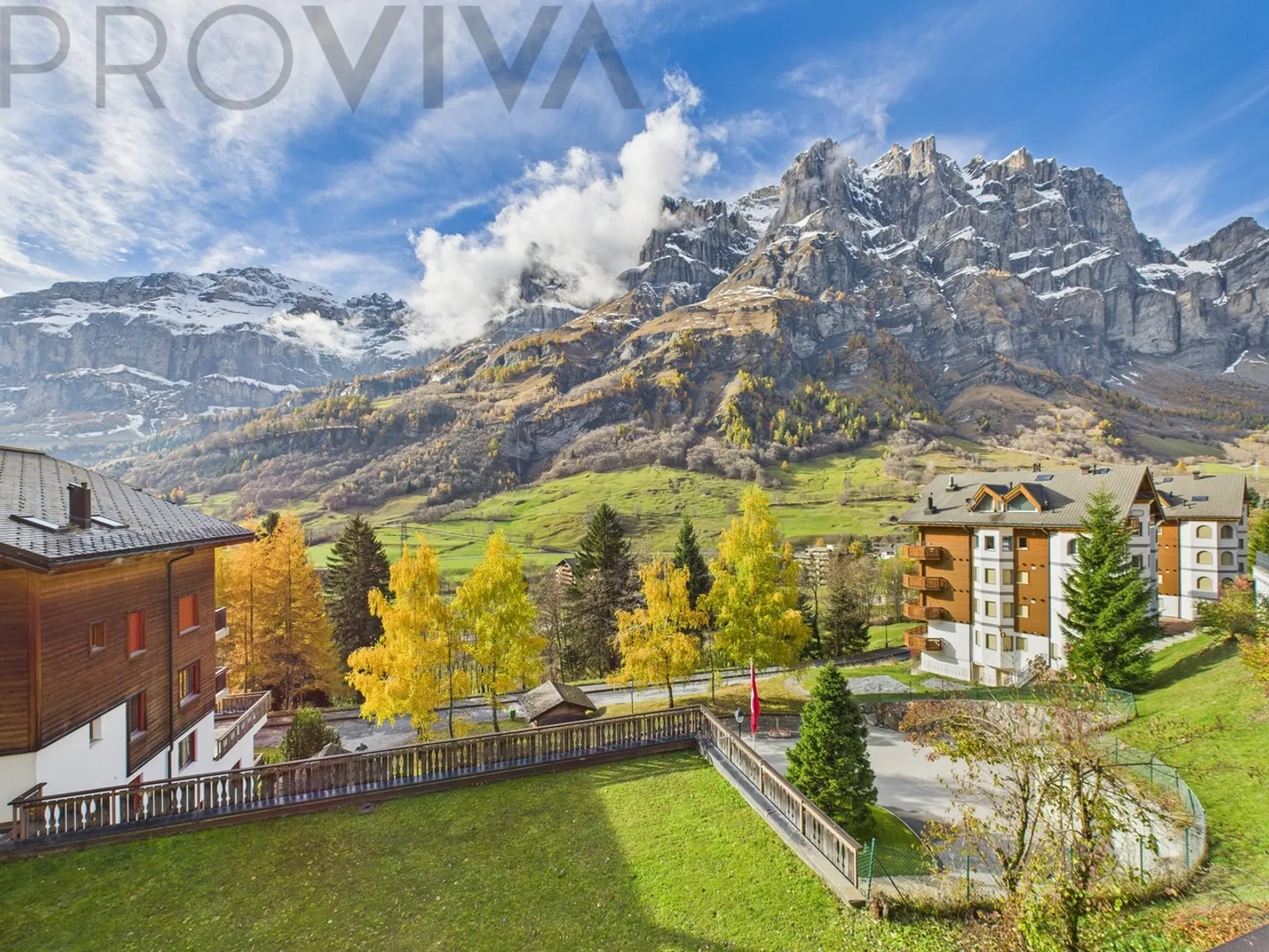 Moments ensoleillés et vue sur la montagne : appartement avec terrasse spacieuse - Photo 1 sur 6