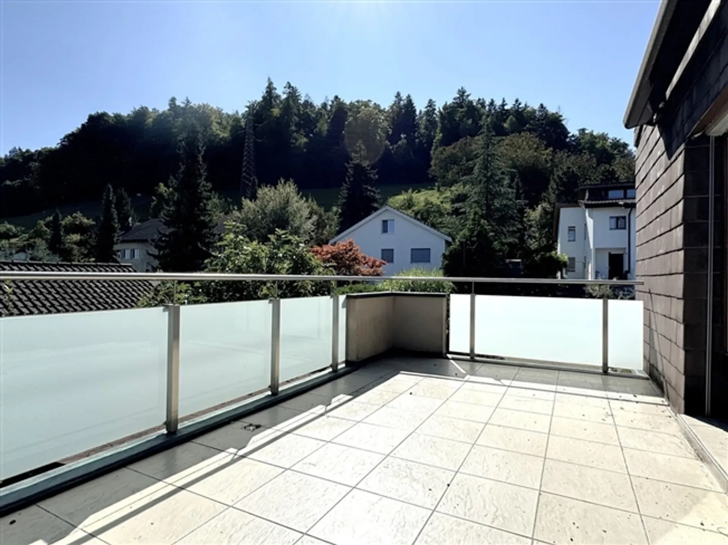 «5½-Zimmer-Einfamilienhaus mit Wintergarten und beheizten Hobbyräumen» - Foto 10 von 11