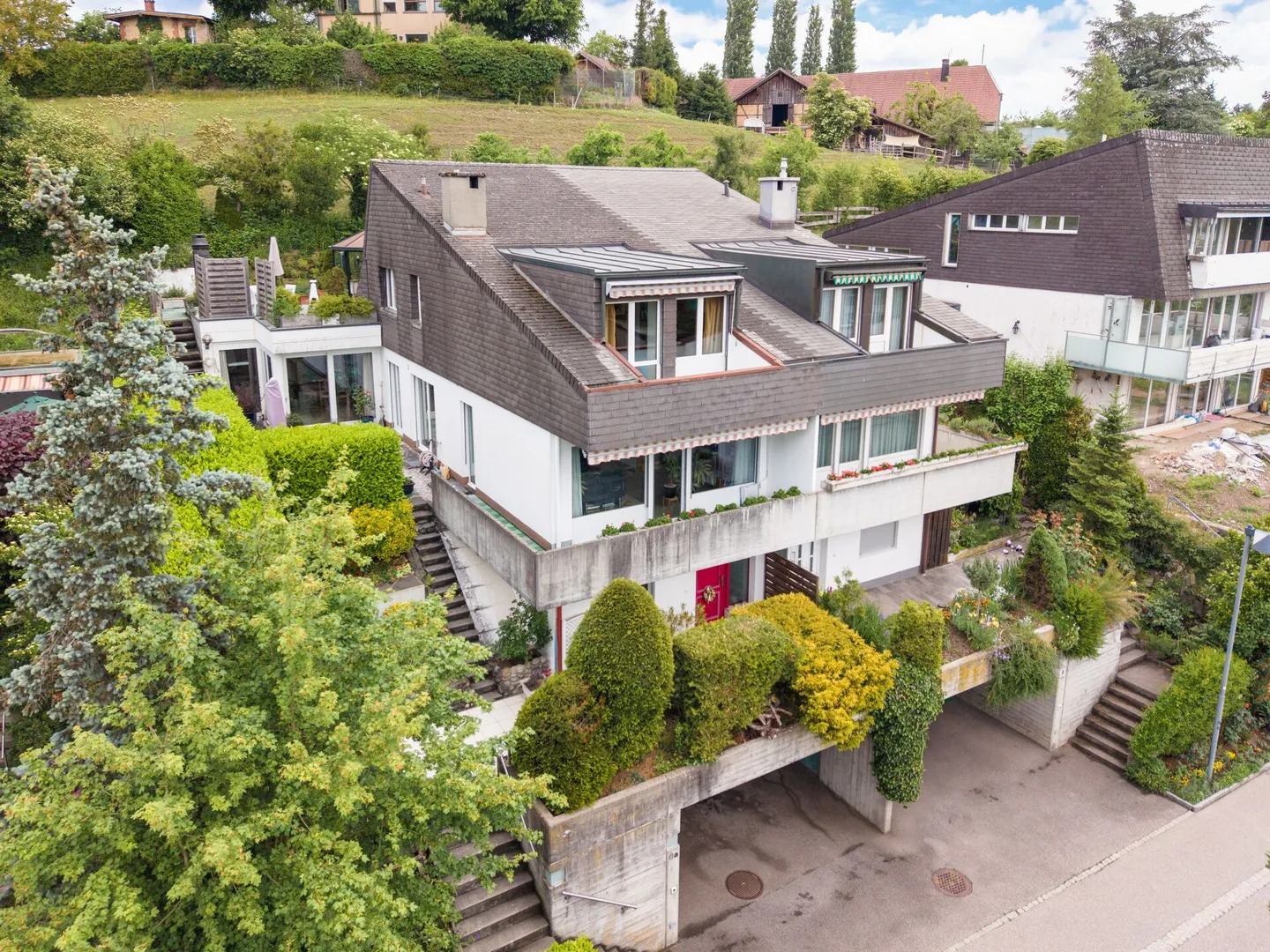 Casa bifamiliare con terrazza e padiglione in vetro - Foto 1 di 22