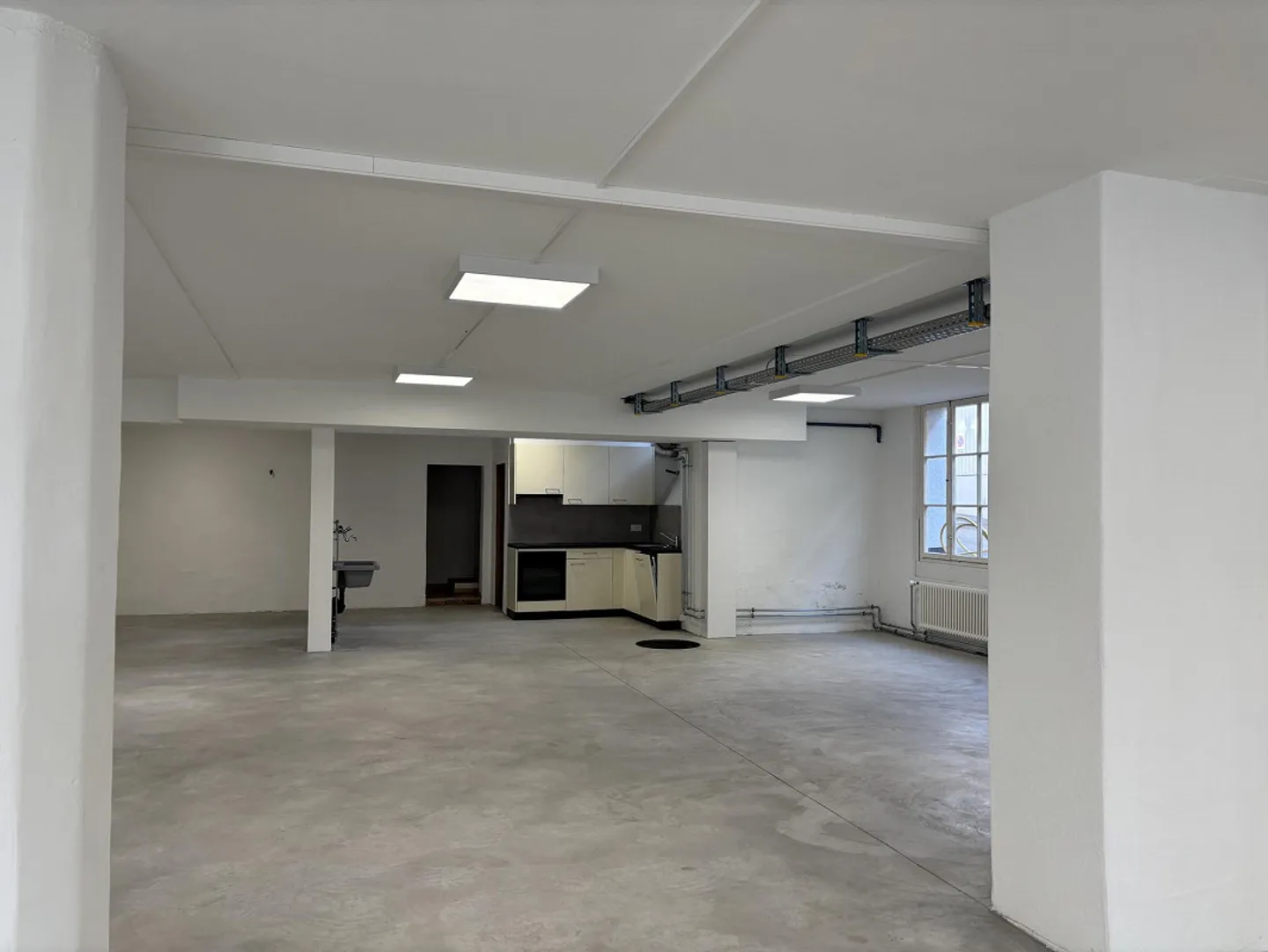 Superficie commerciale nel centro di Cham - Foto 2 di 5