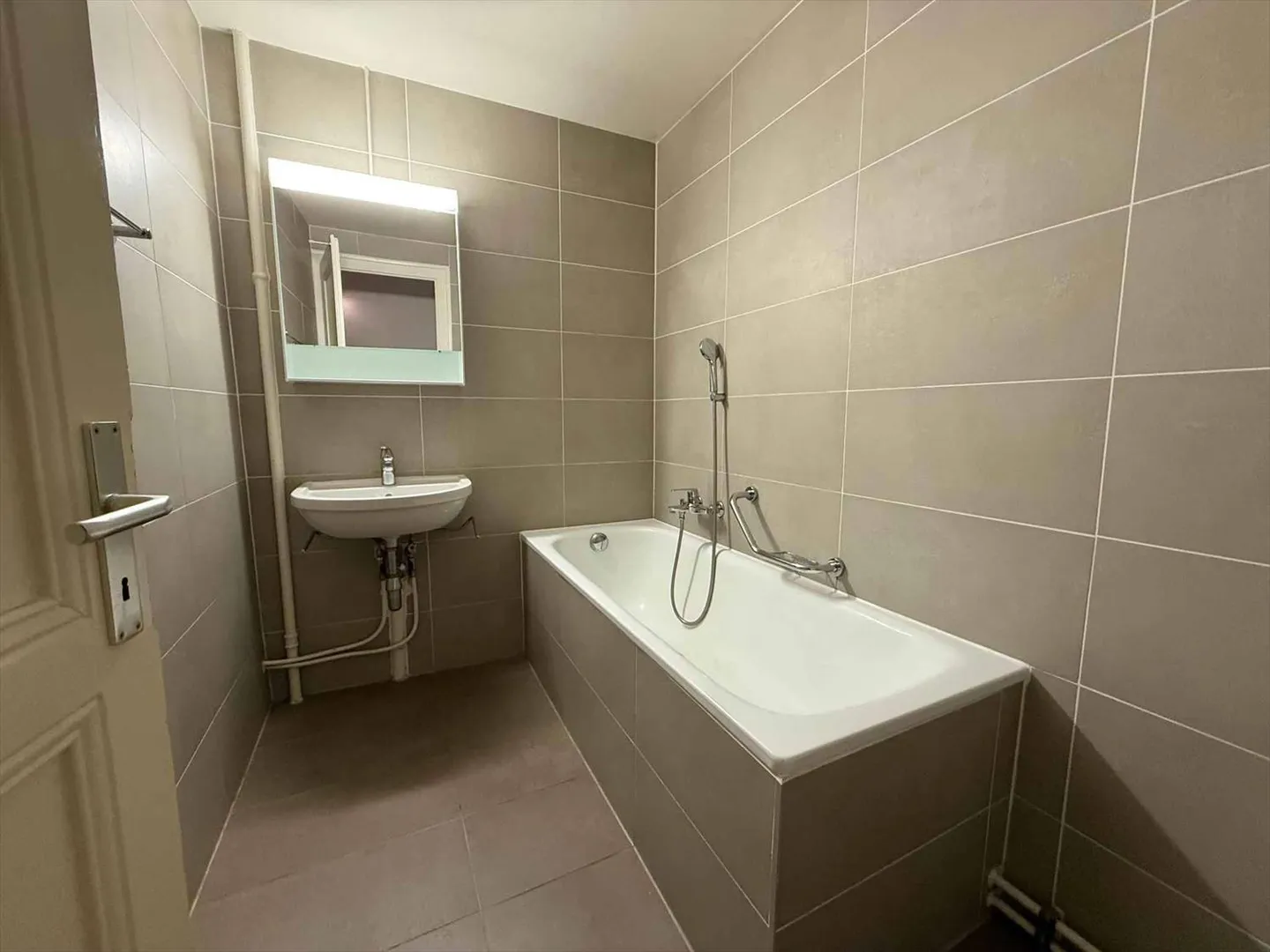 Appartement à louer - Photo 2 sur 5