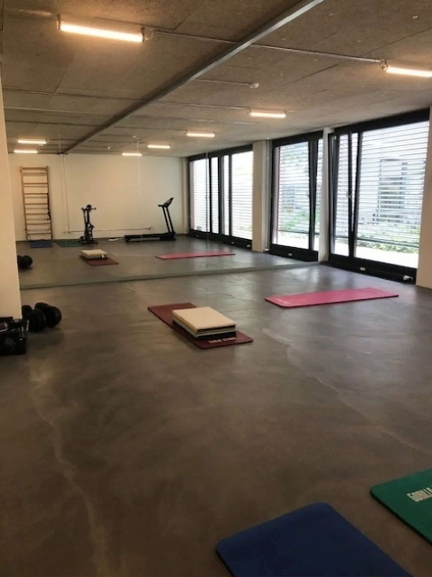 1½ PIÈCE APPARTEMENT À KÖNIZ (BE), MEUBLÉ, TEMPORAIRE - Photo 7 sur 10