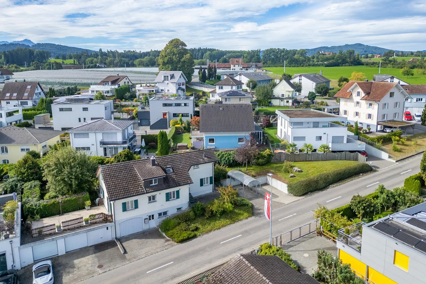 Two-family house with a separate apartment and wild romantic garden - Photo 1 of 21
