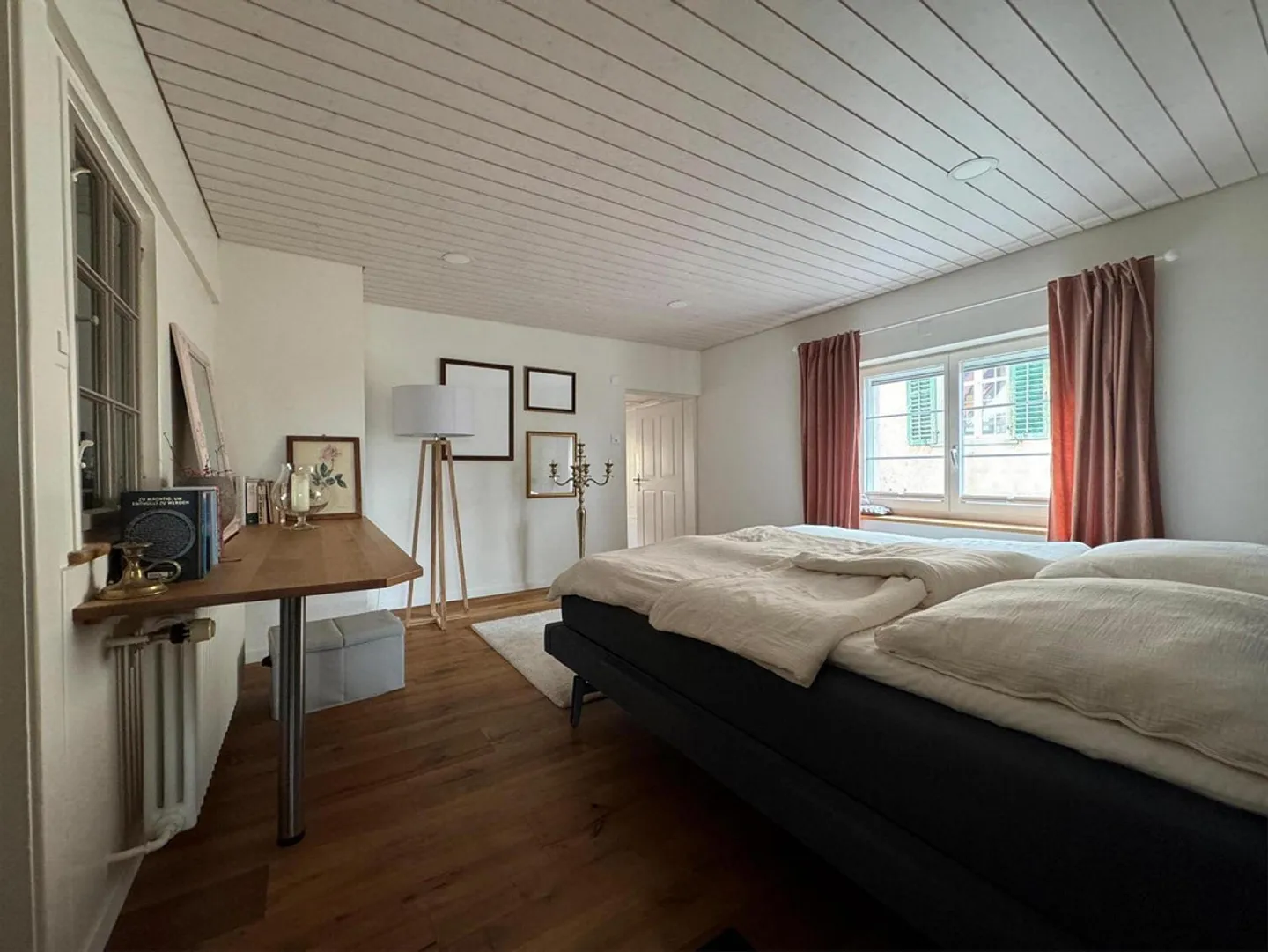 Charming 3.5-room apartment for lovers in a historic building - Photo 9 of 14