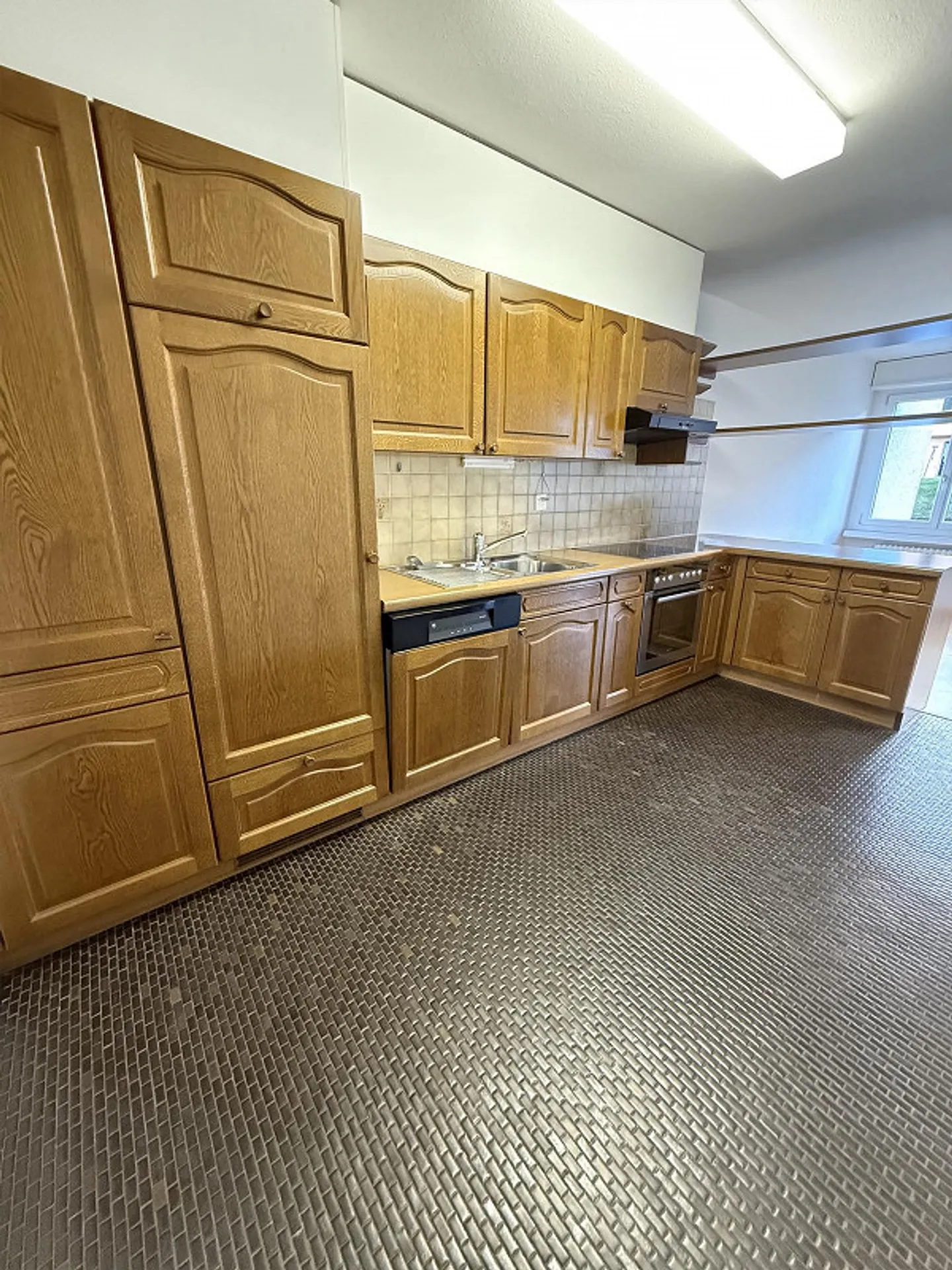 Appartamento spazioso di 5,5 stanze - Foto 4 di 12