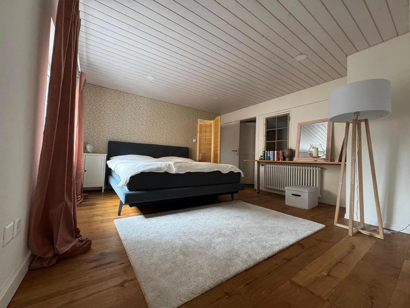 Charming 3.5-room apartment for lovers in a historic building - Photo 10 of 14