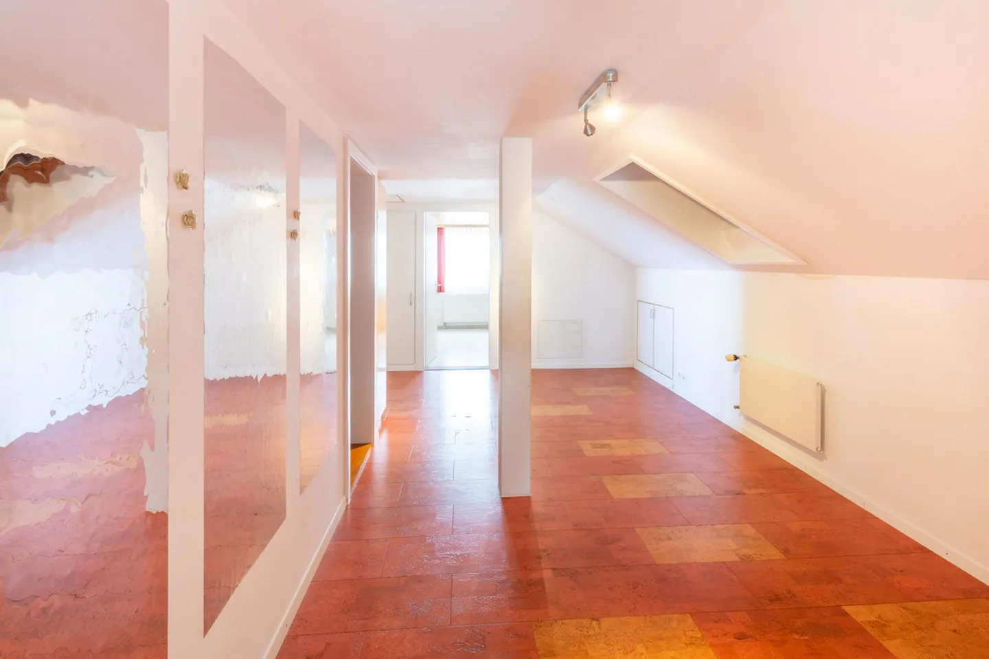 Two-family house with a separate apartment and wild romantic garden - Photo 16 of 21