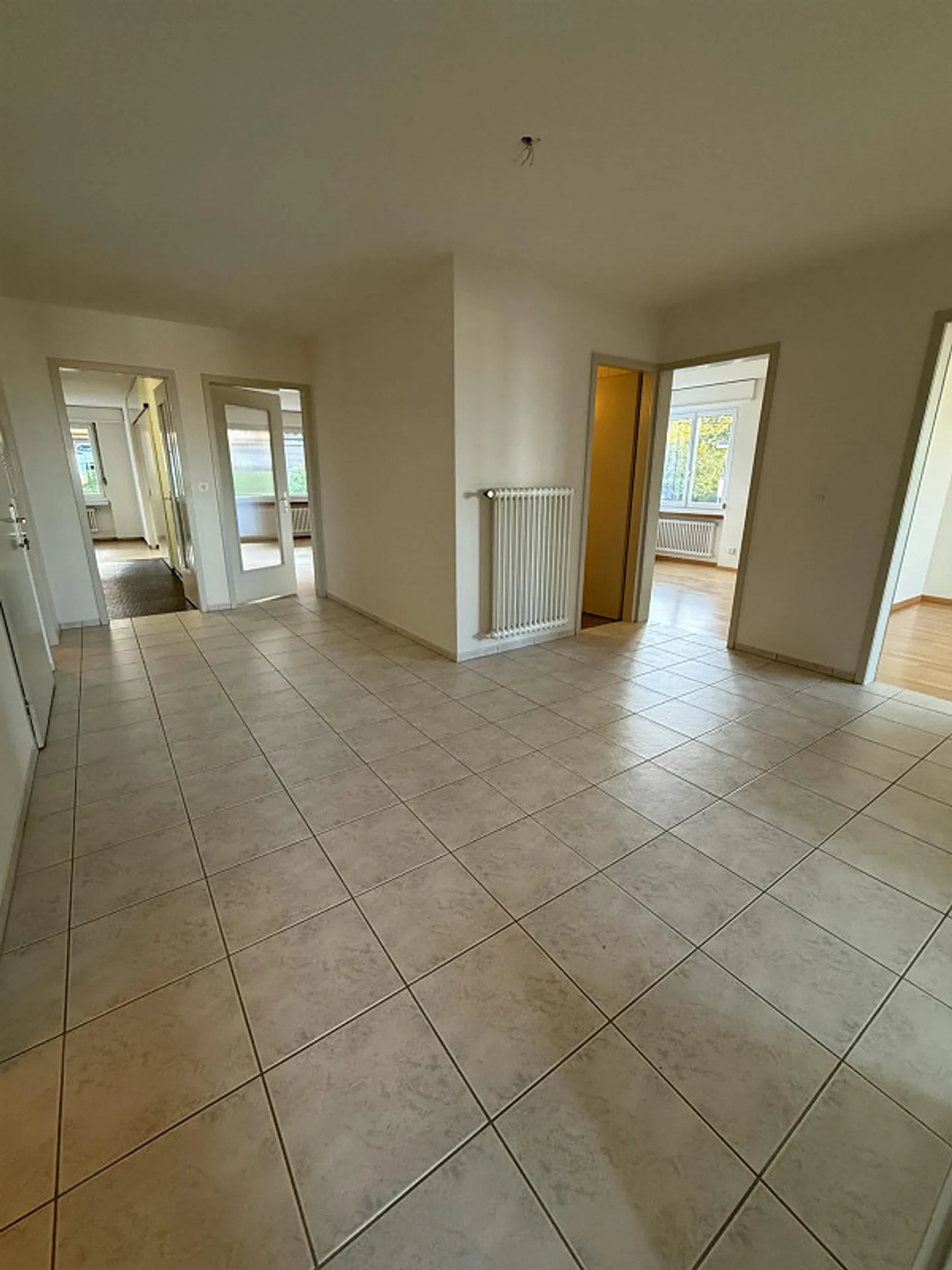 Appartamento spazioso di 5,5 stanze - Foto 11 di 12